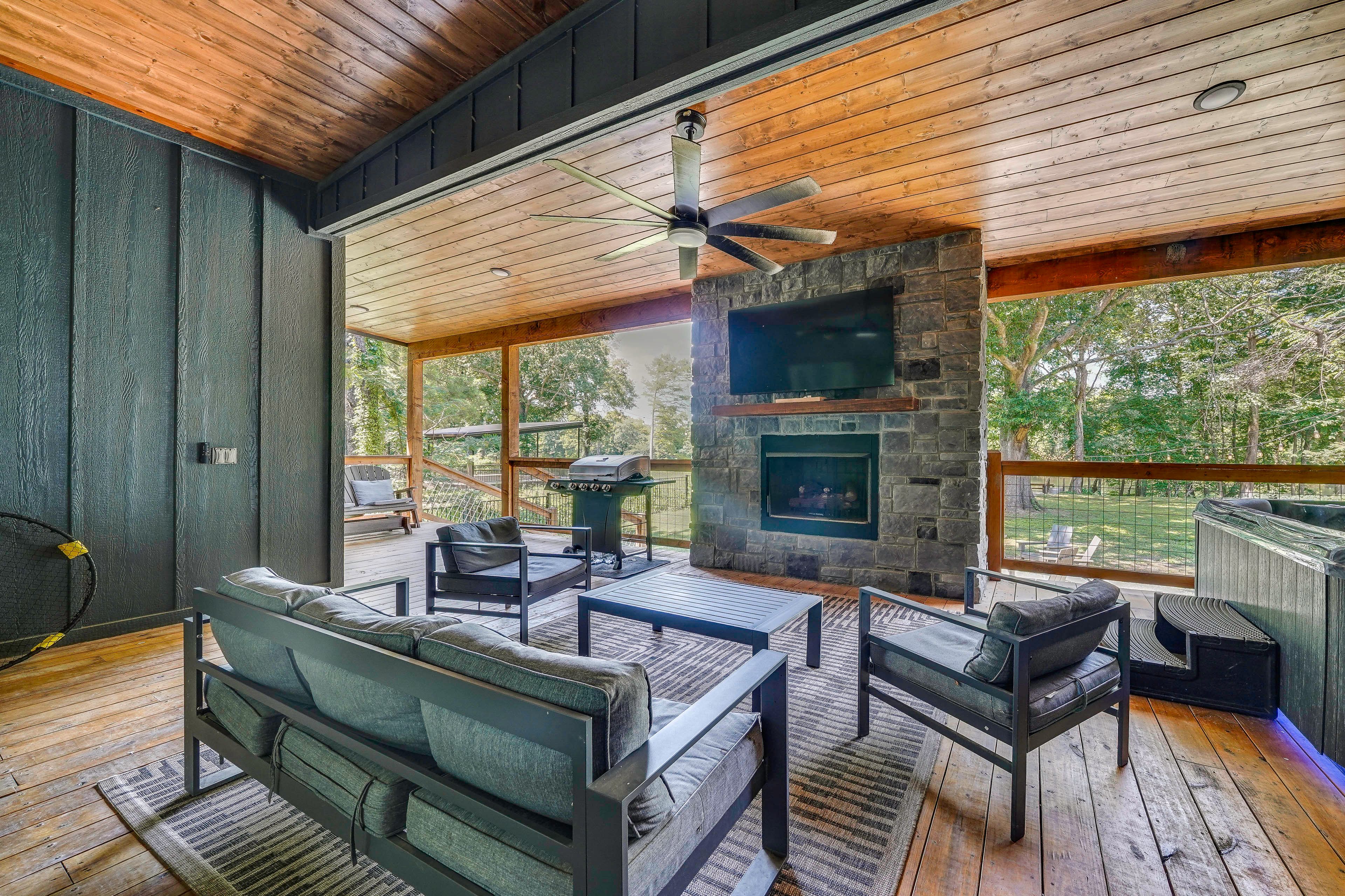 Covered Deck | Hot Tub | Gas Fireplace | Smart TV | Gas Grill