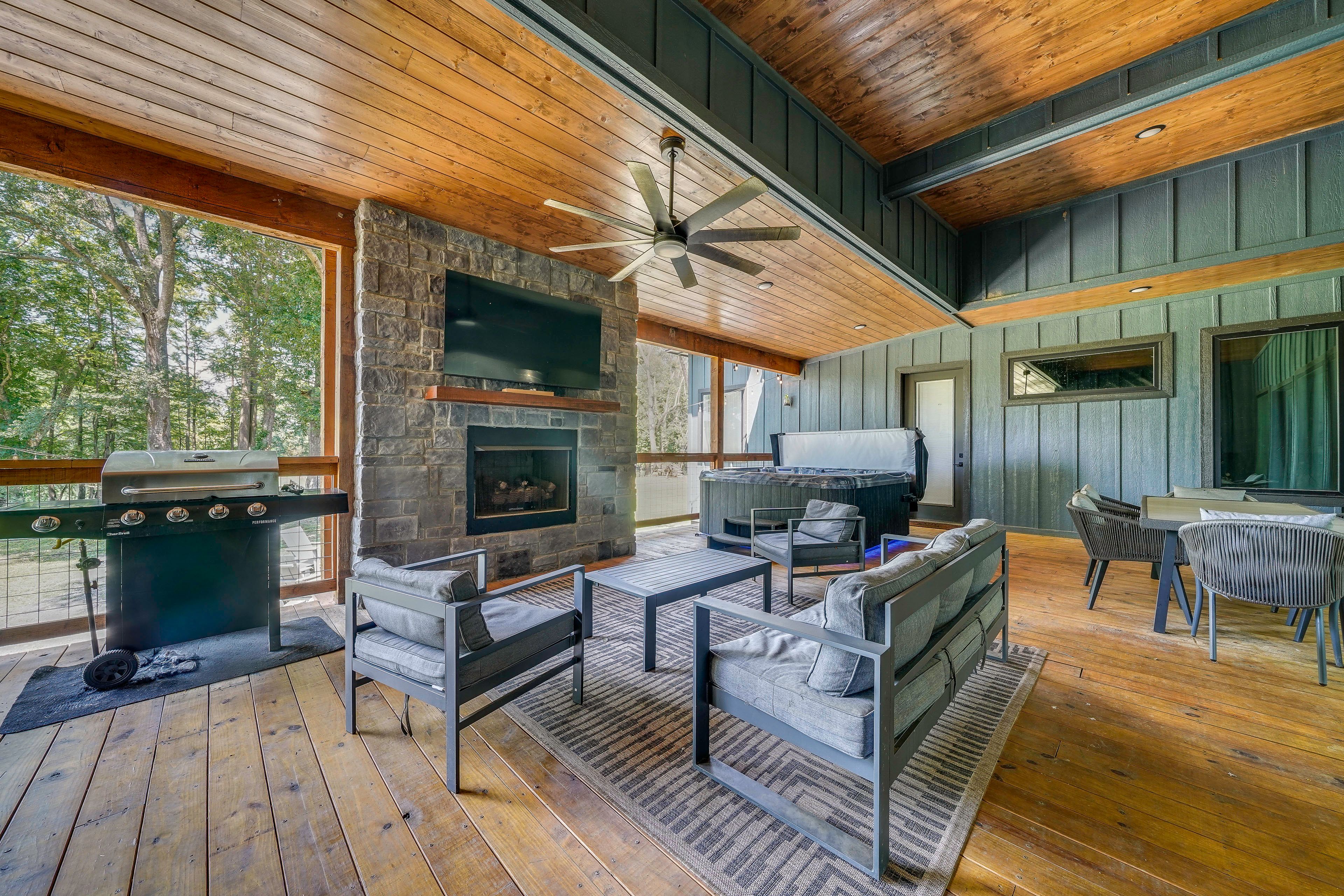 Covered Deck | Hot Tub | Gas Fireplace | Smart TV | Gas Grill