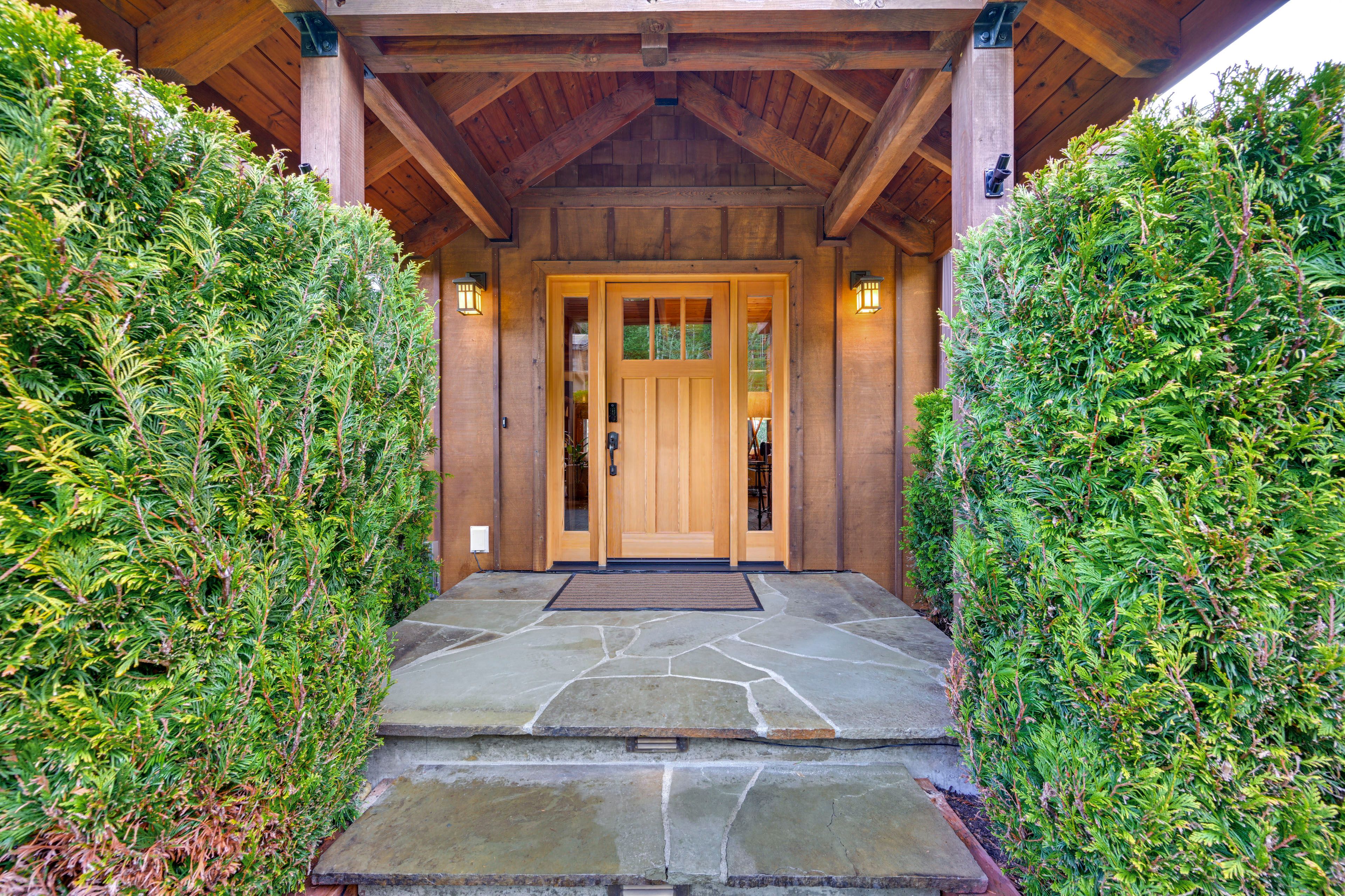 House Exterior | Keyless Entry