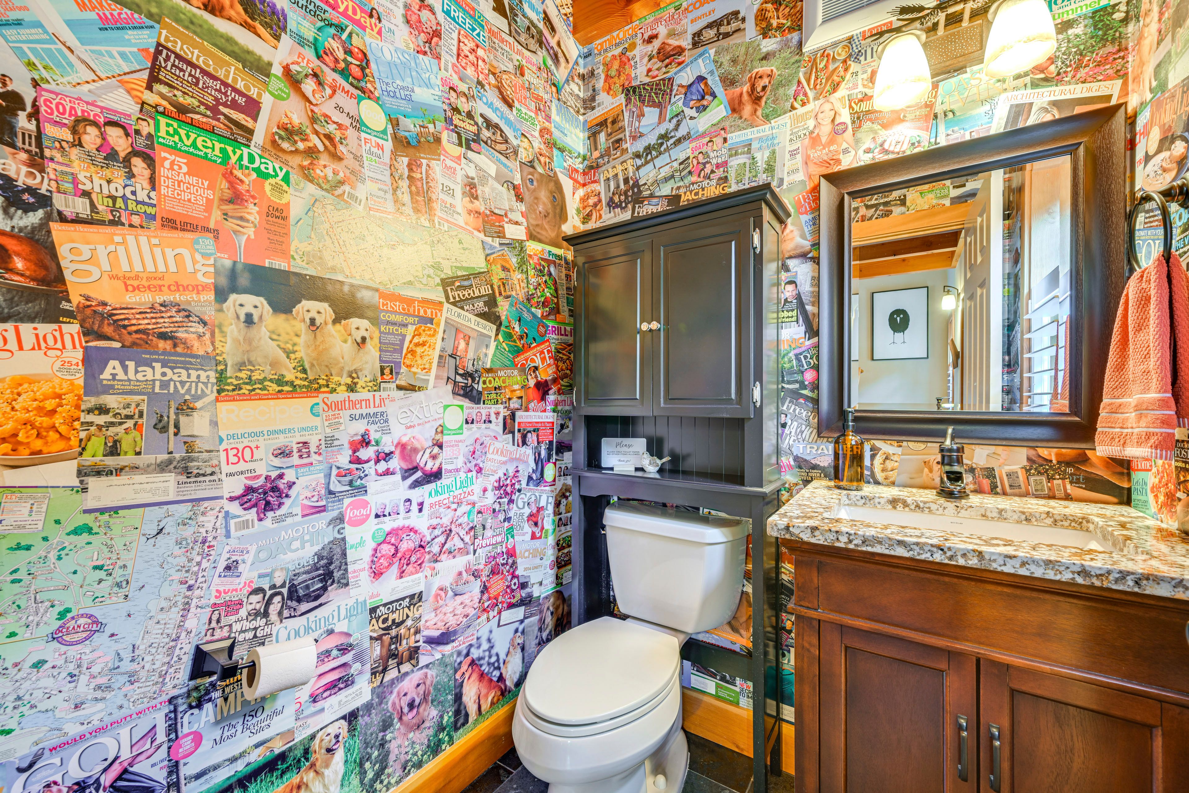 Half Bathroom | Main Floor