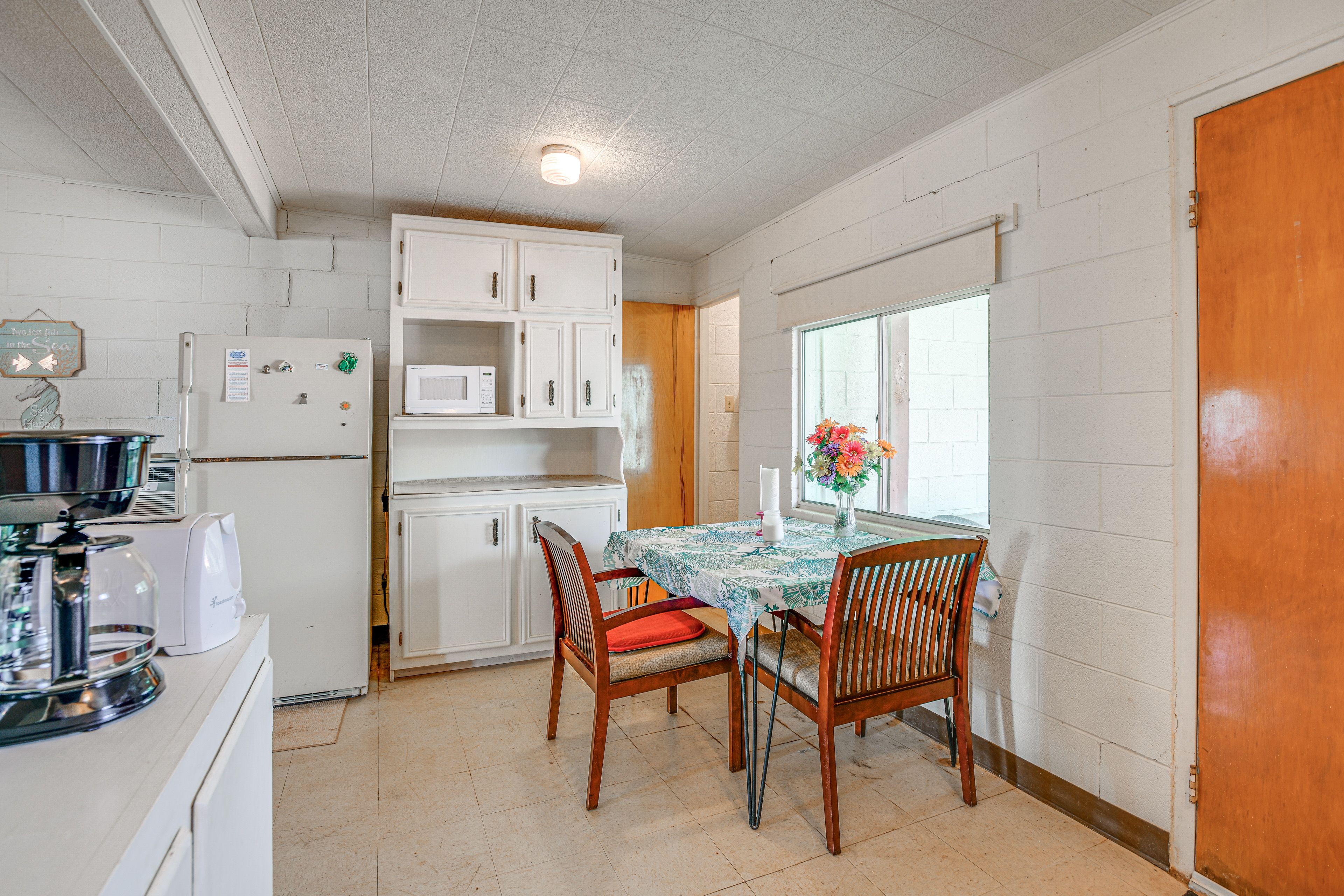 Addt'l Dining Area | Kitchen | Cooking Basics