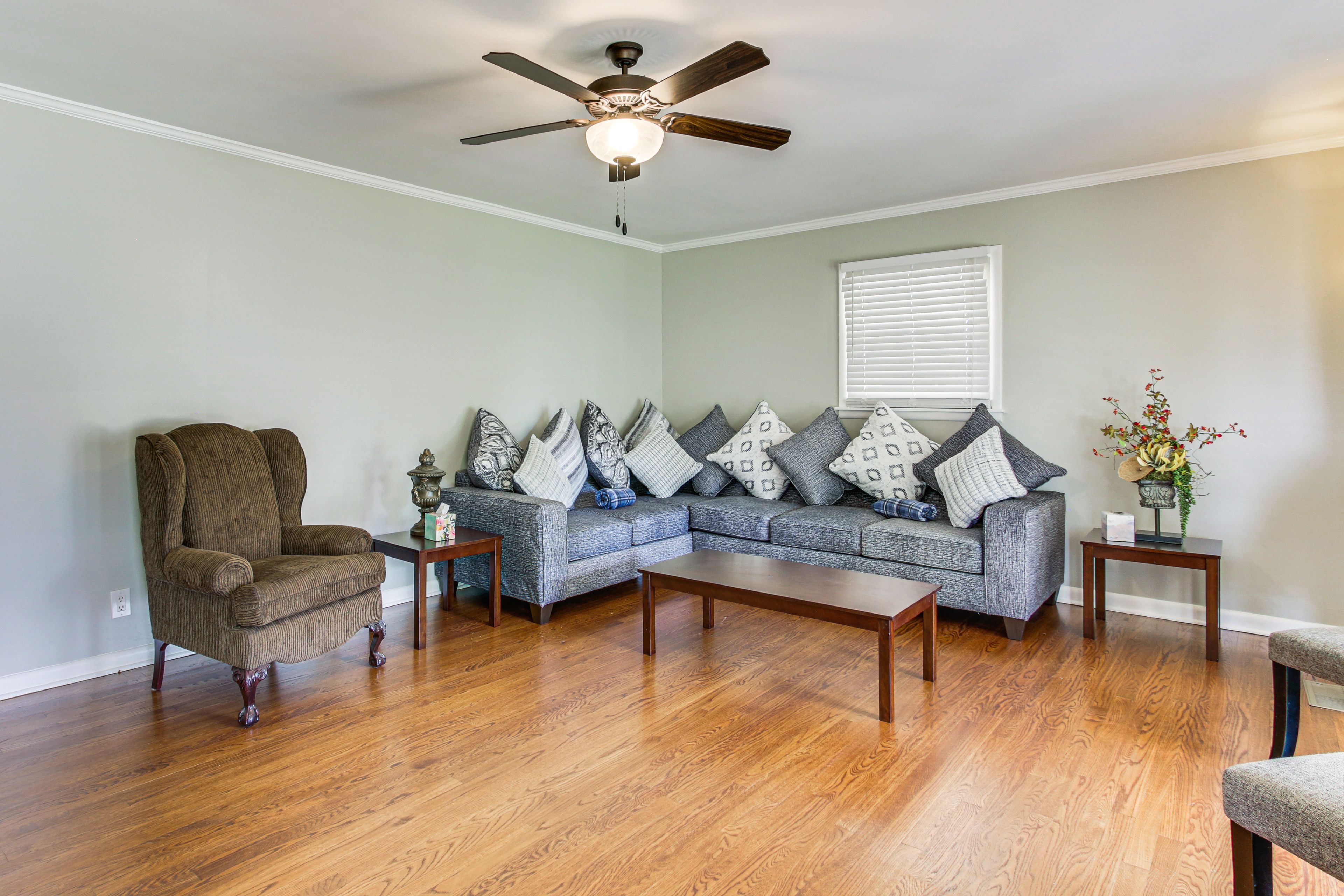 Living Area | Single-Story Home | Central A/C