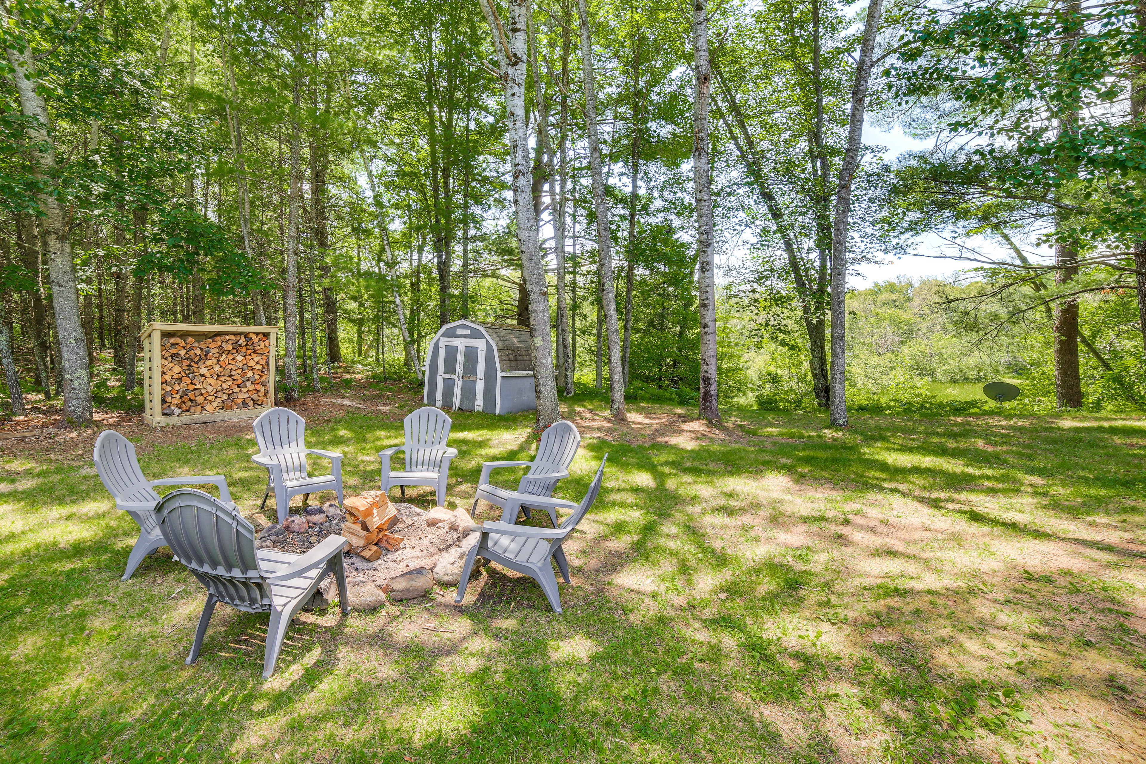 Private Backyard Area | Fire Pit w/ Seating