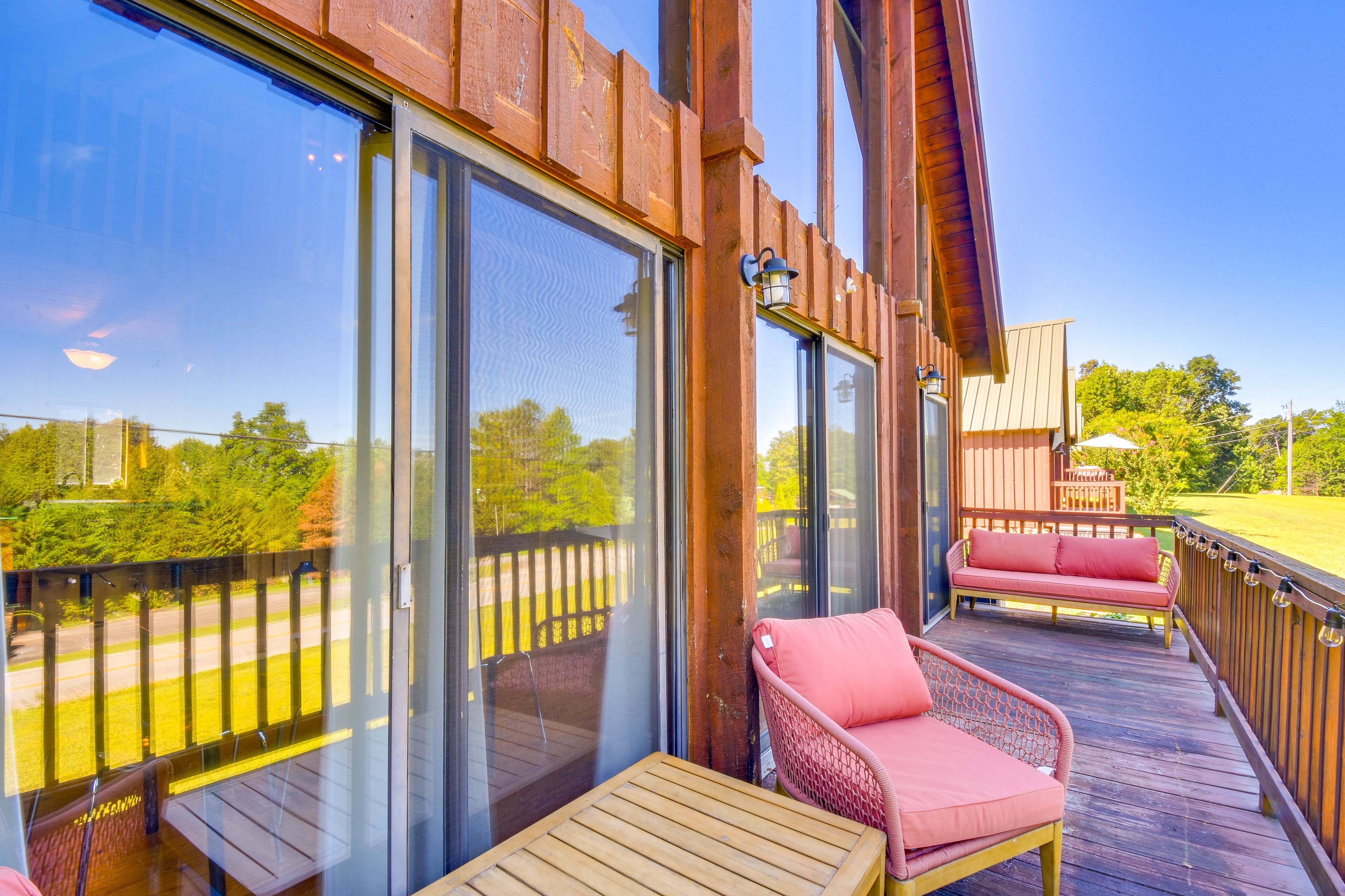 Deck | Outdoor Seating