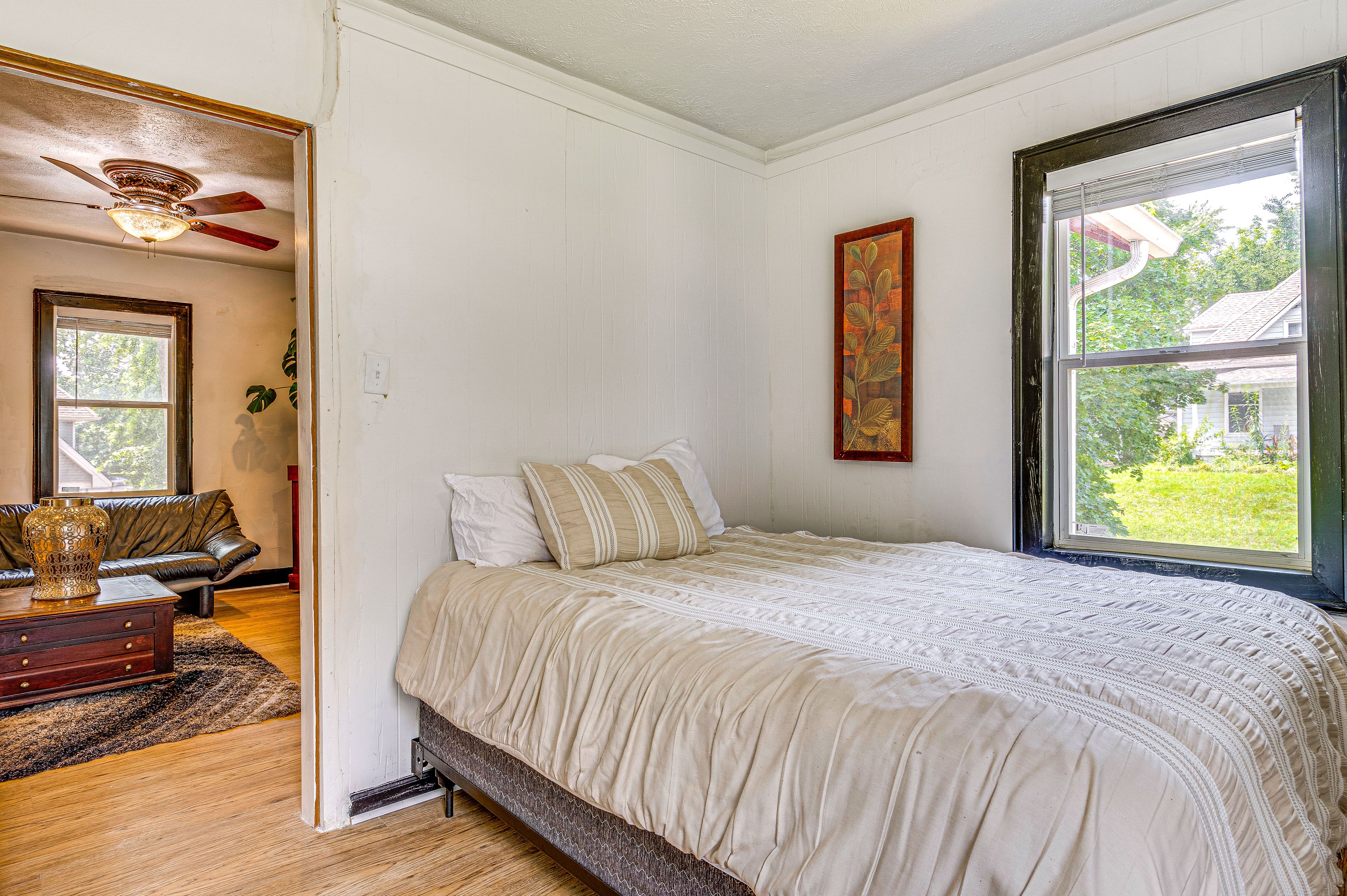 Bedroom 1 | Queen Bed | Linens Provided