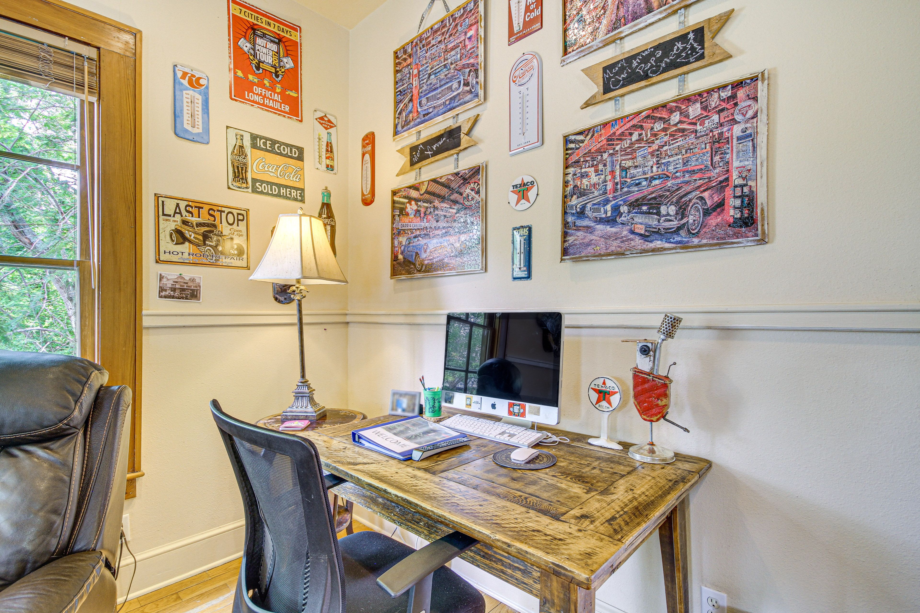Workstation | Free WiFi | 1st Floor