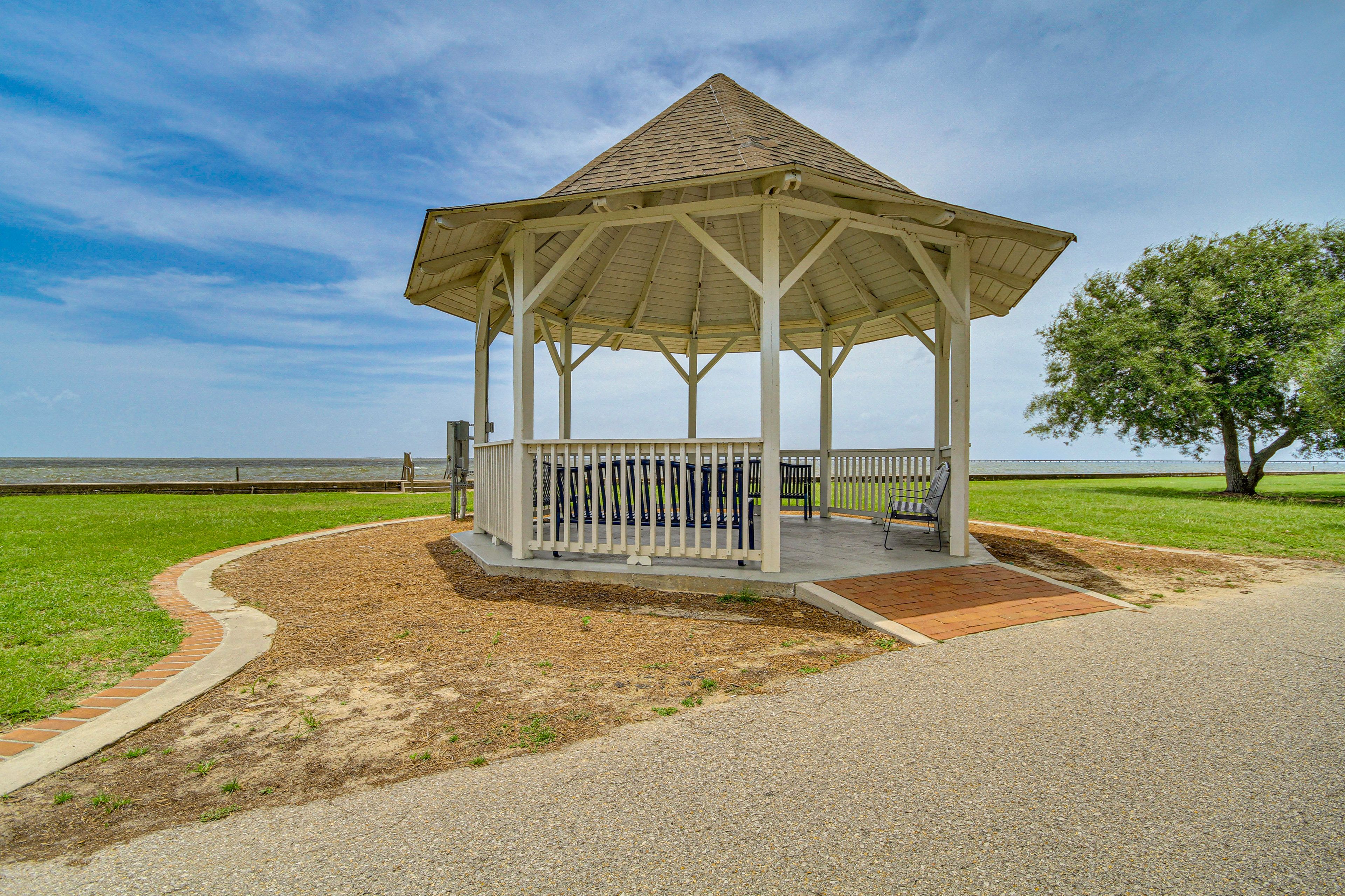 Nearby Park | Lake Access | Playground
