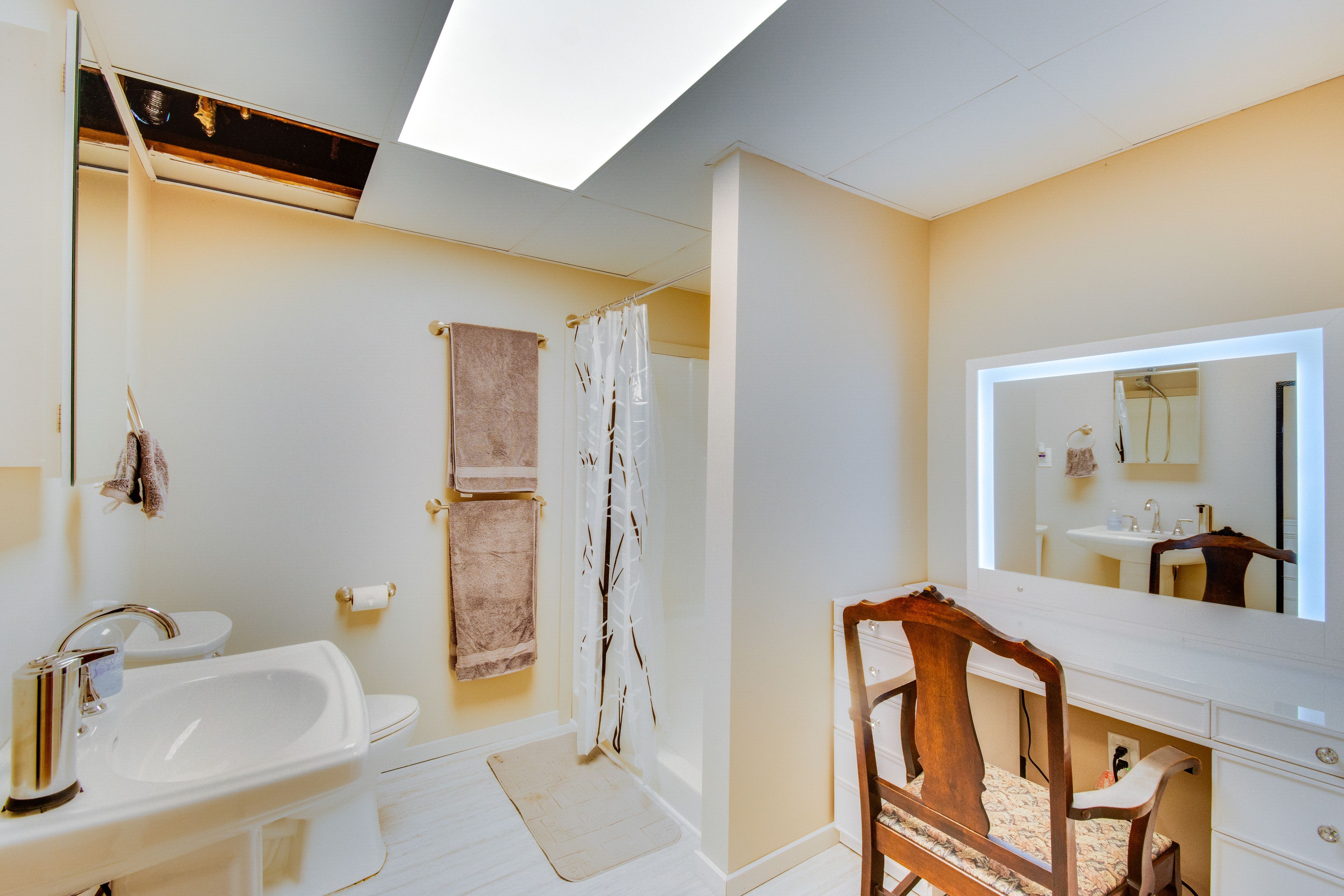 Full Bathroom | Vanity Space | Lower Level