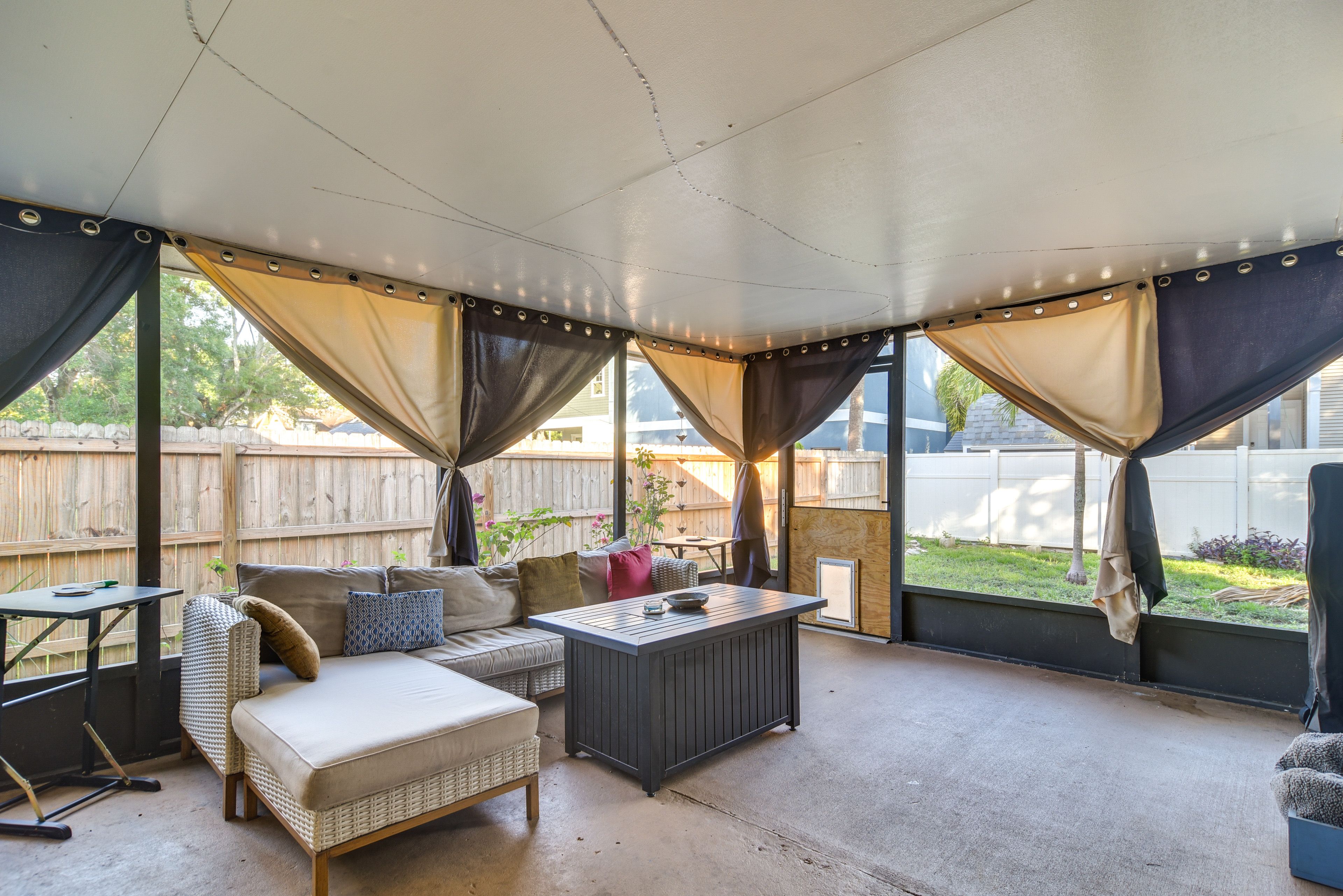 Oldsmar Vacation Rental | 2BR | 2BA | 1,400 Sq Ft | 1 Step to Enter