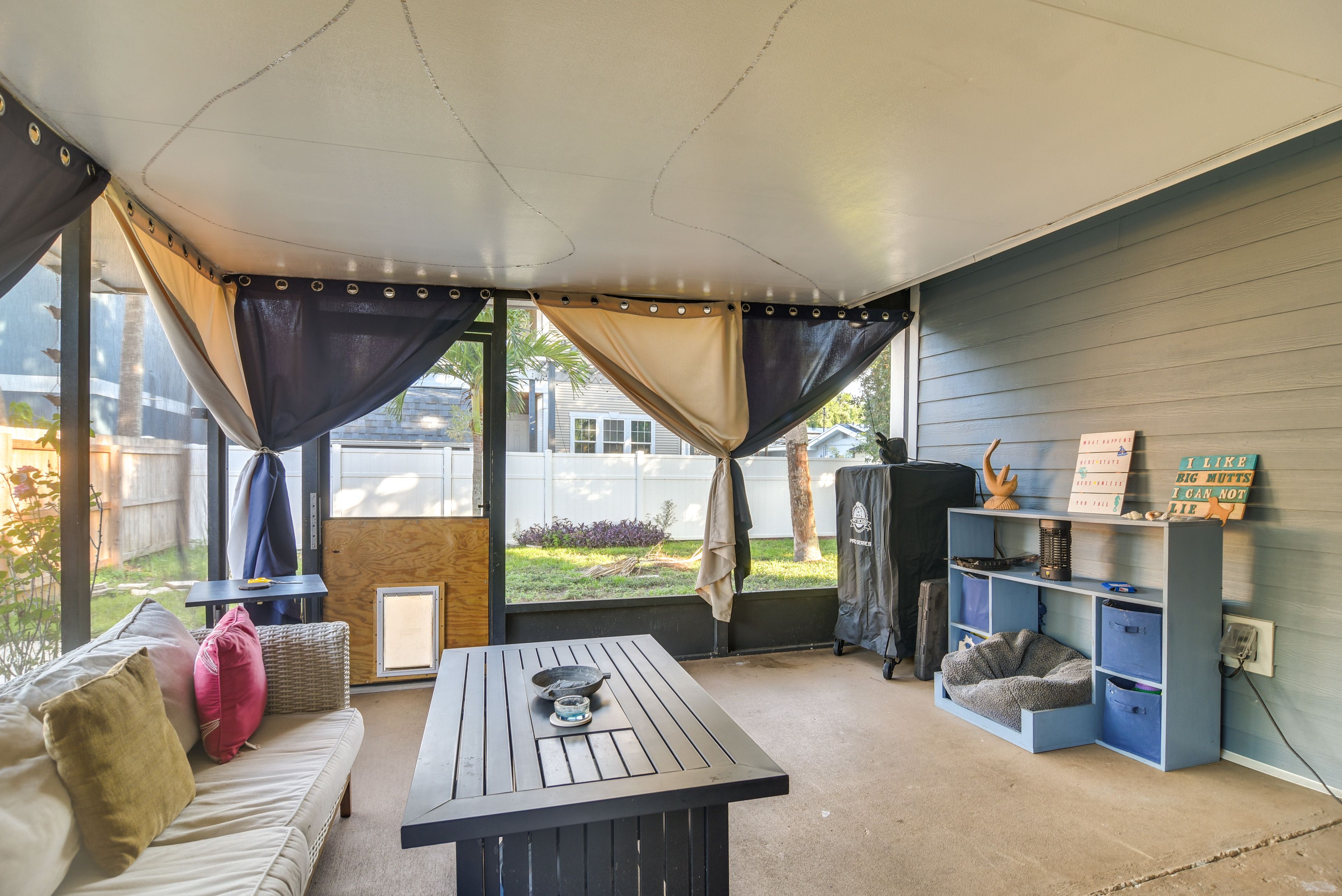 Screened-In Porch | Pellet Grill | Doggy Door