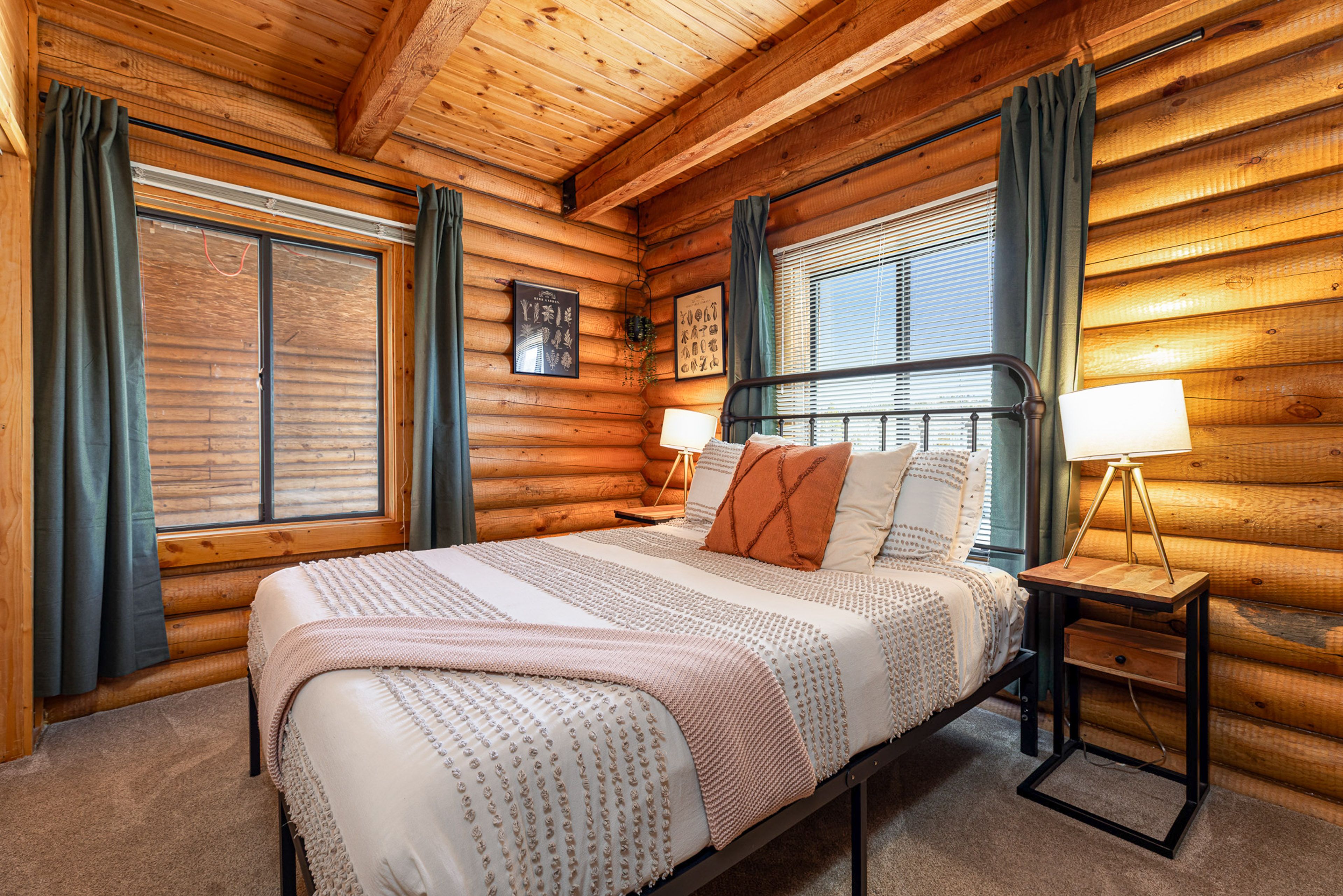 Bedroom 5 | 1st Floor | Queen Bed | Twin Bunk Bed