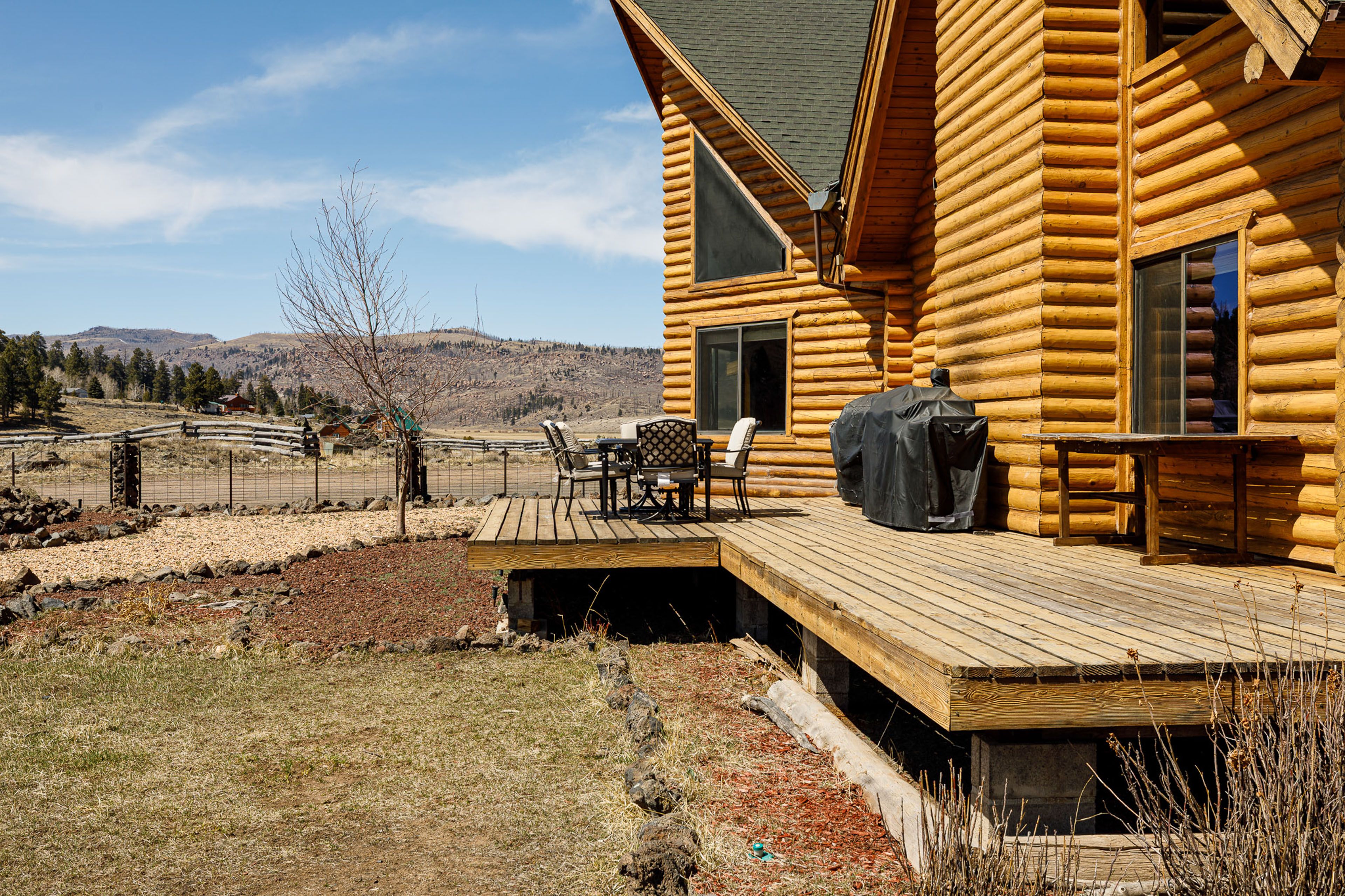 Back Deck | Dining Area