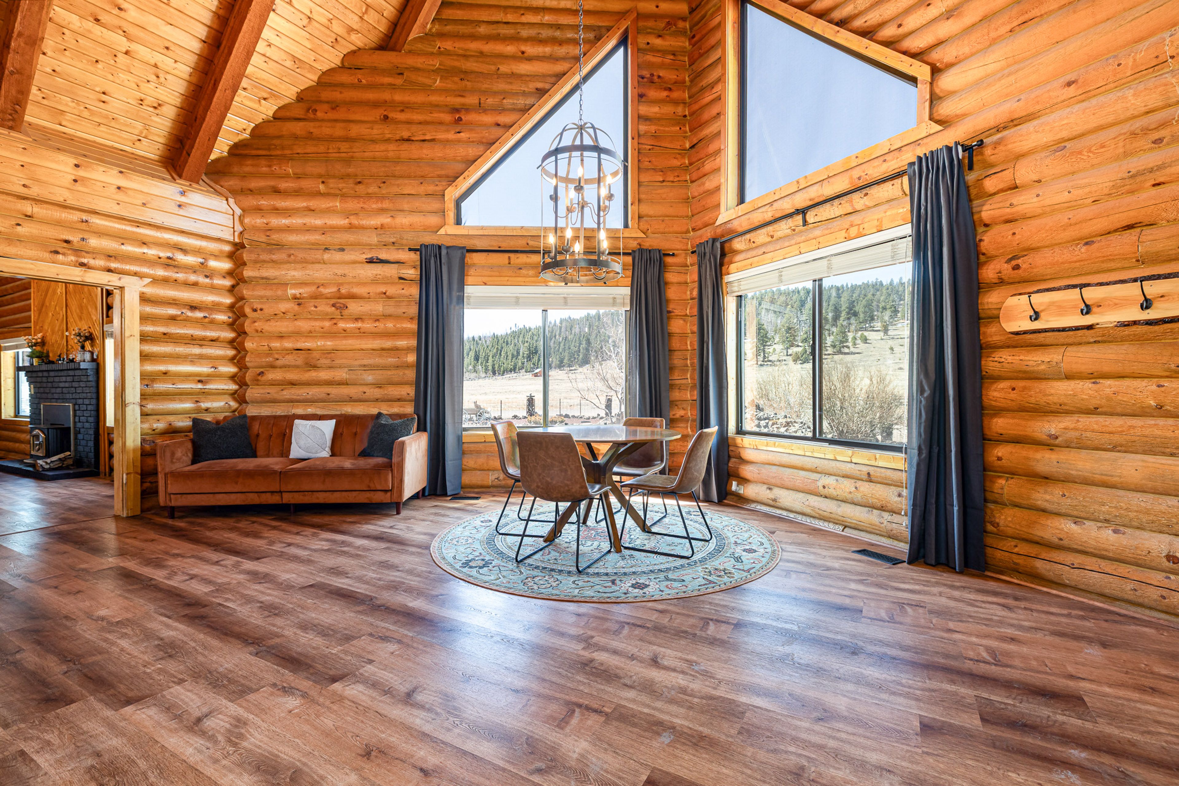 Dining Area | 1st Floor