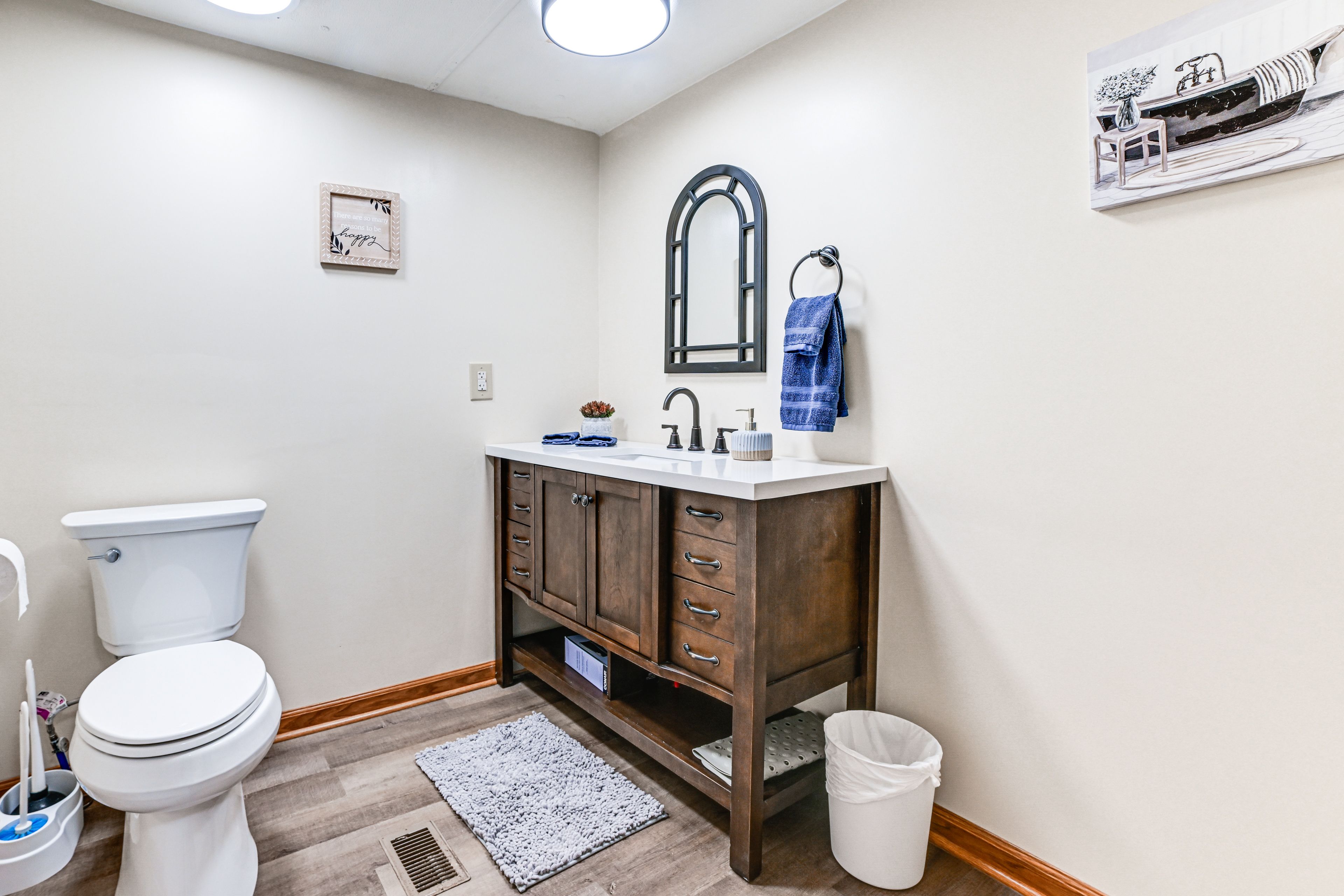 Full Bathroom