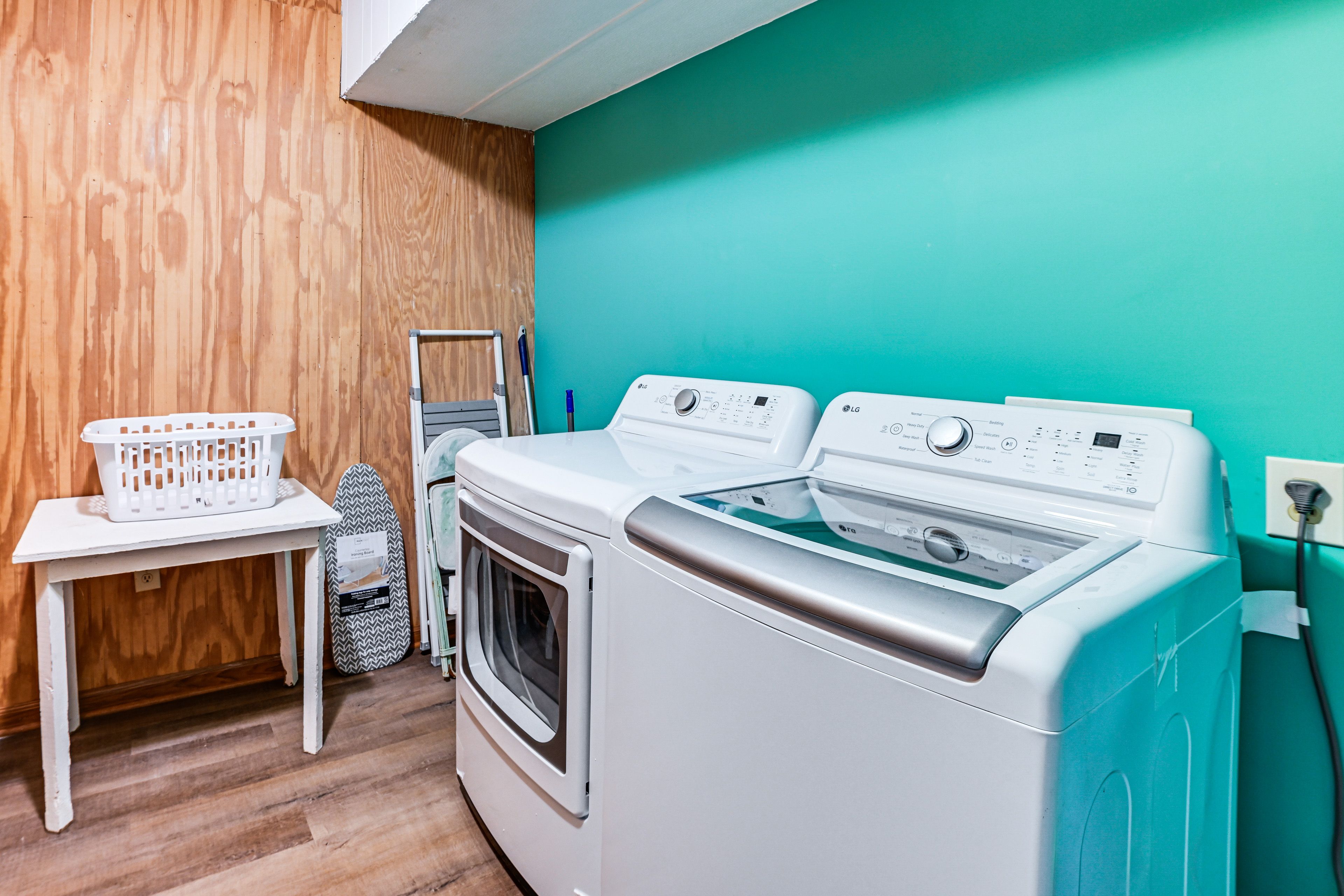 Washer & Dryer