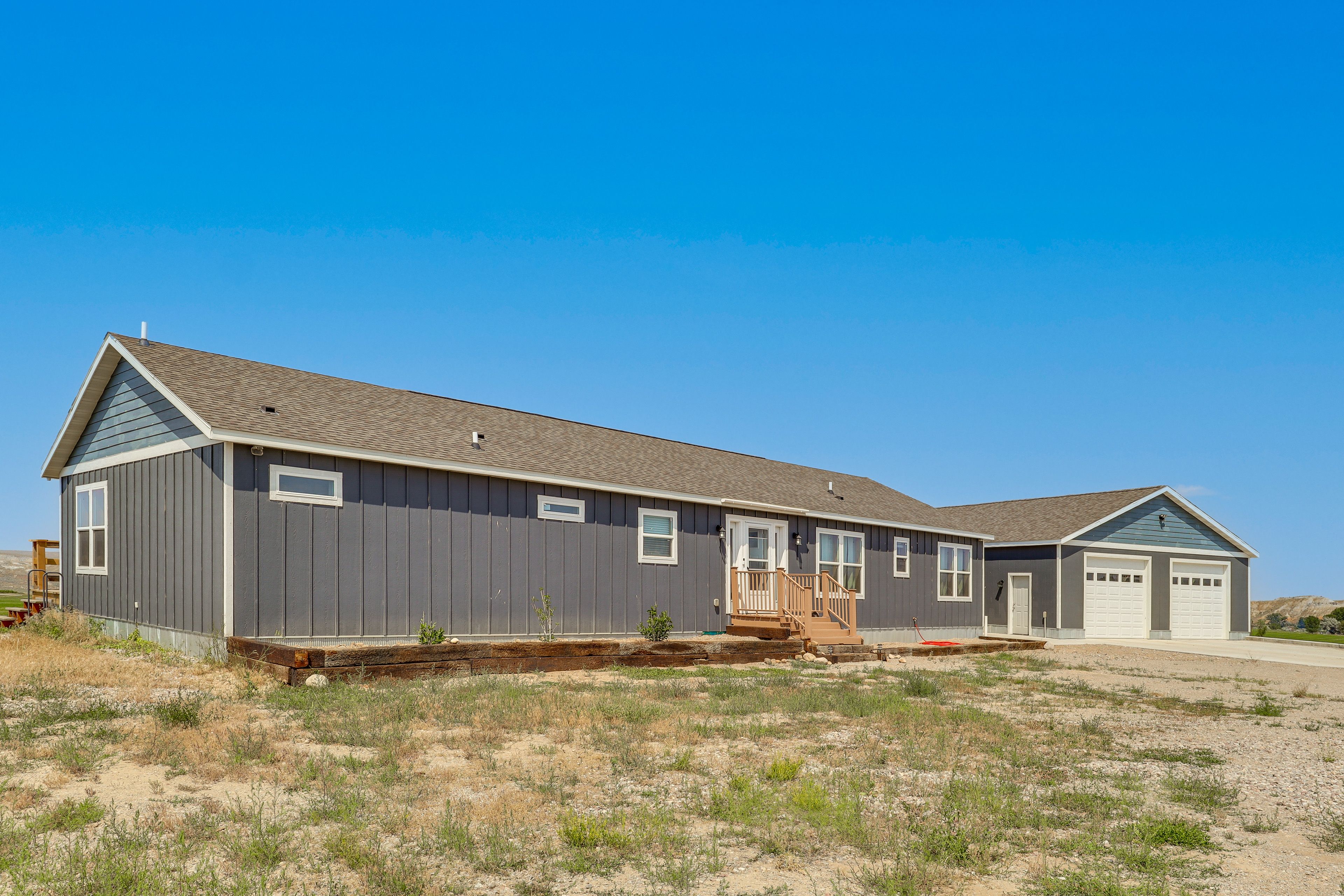 Home Exterior | Keyless Entry | Expansive Mountain Views | Free WiFi