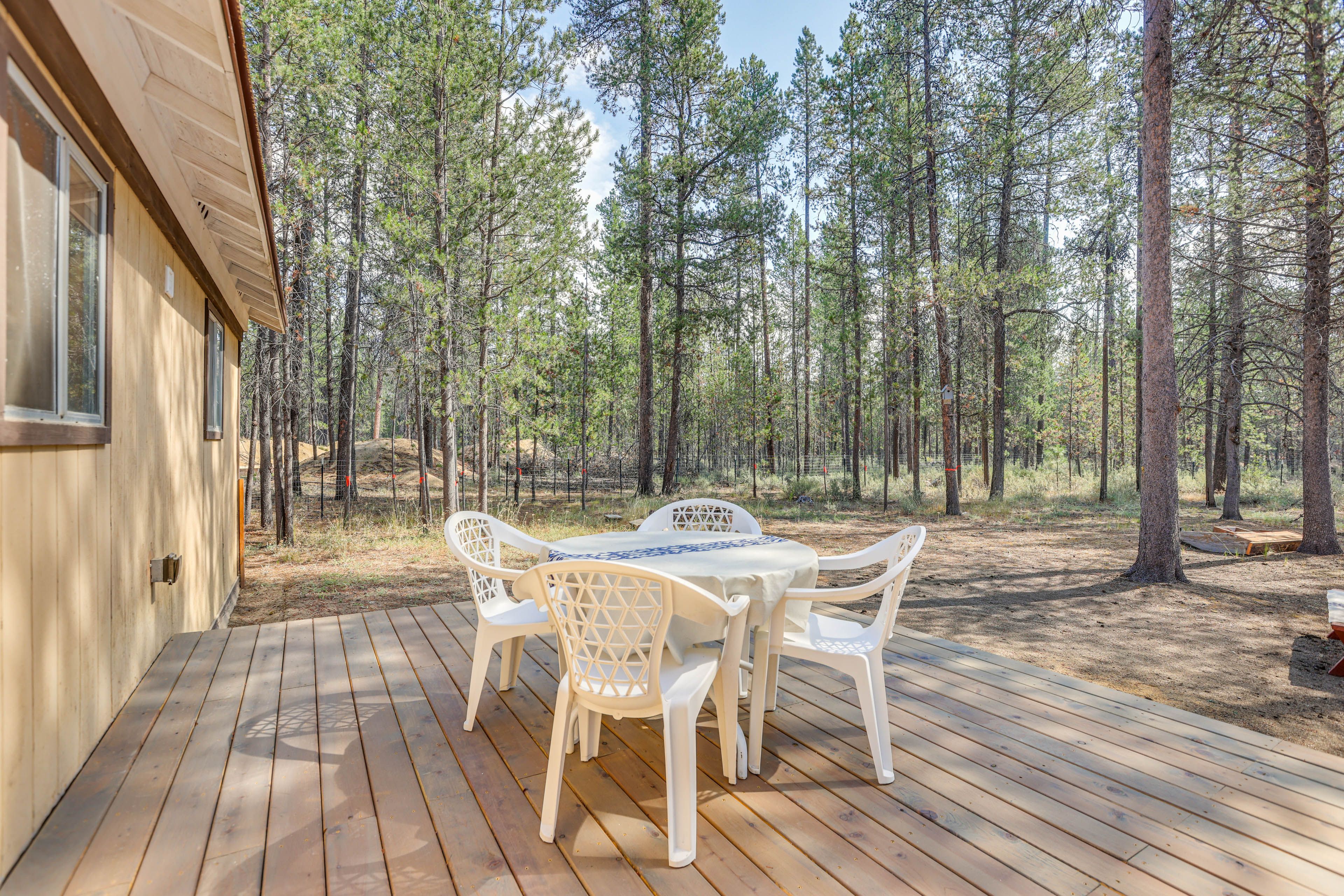 Deck | Outdoor Dining Area