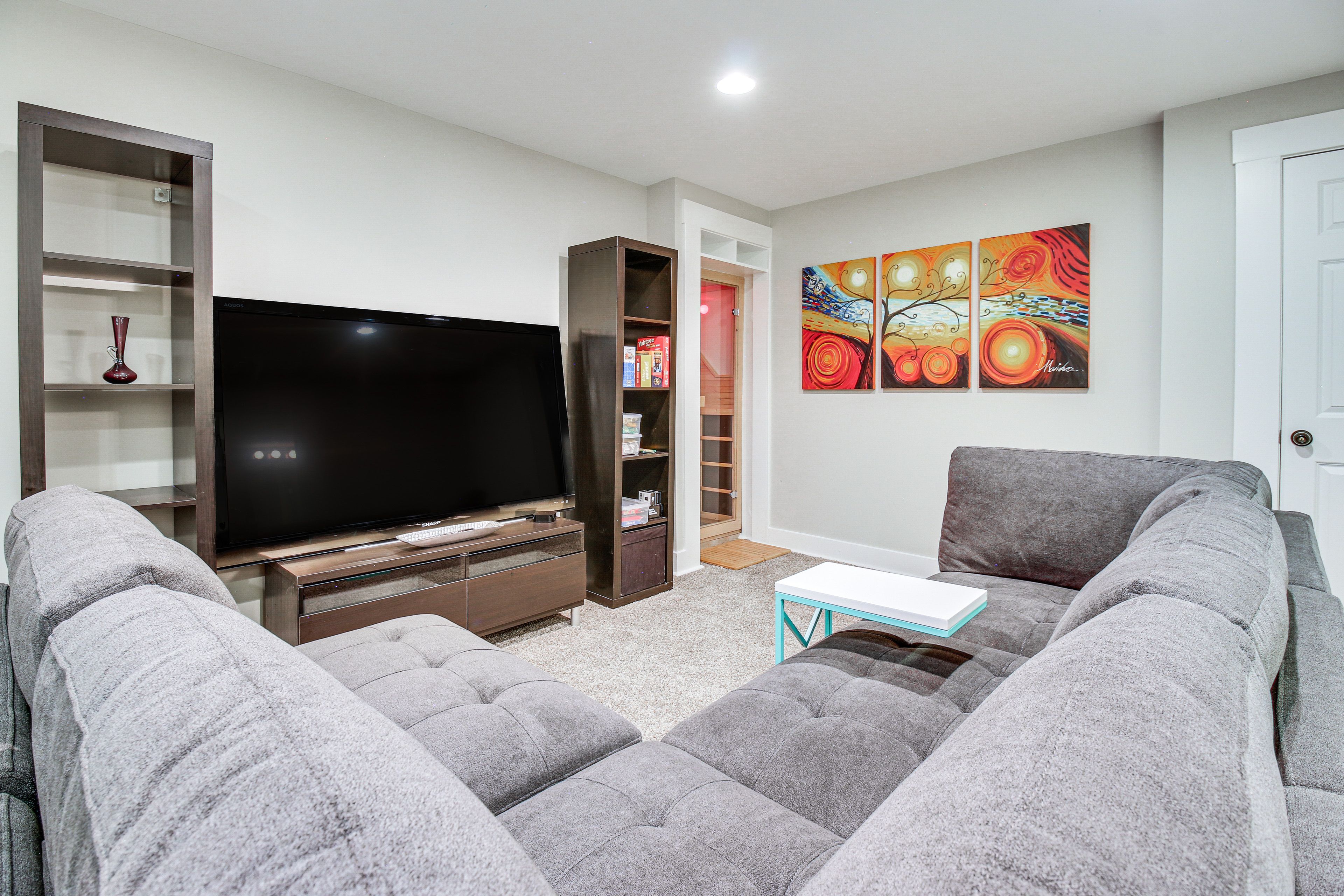 Family Room | Sauna | Home Gym | Board Games | Free WiFi