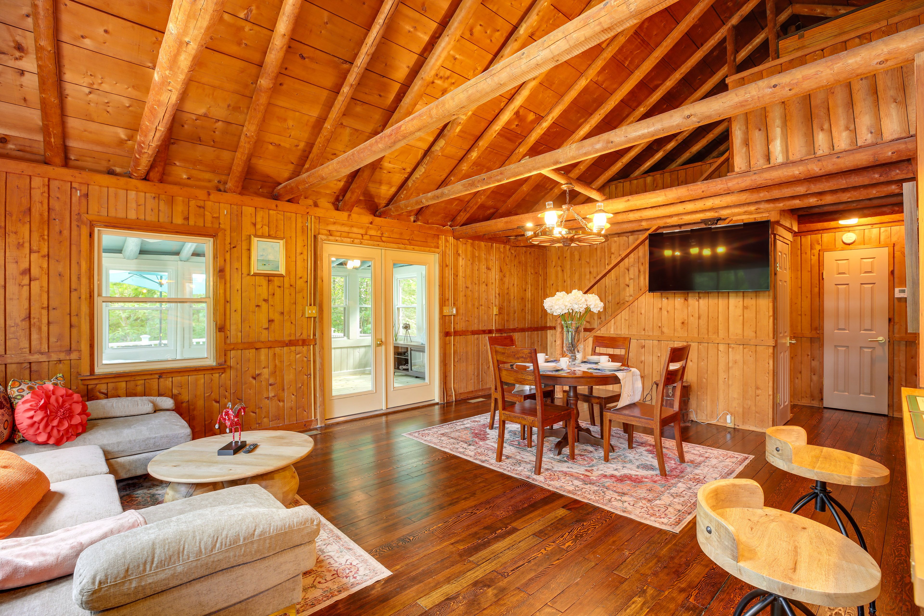 Living Room | Main Level | Smart TV | Central A/C & Heating
