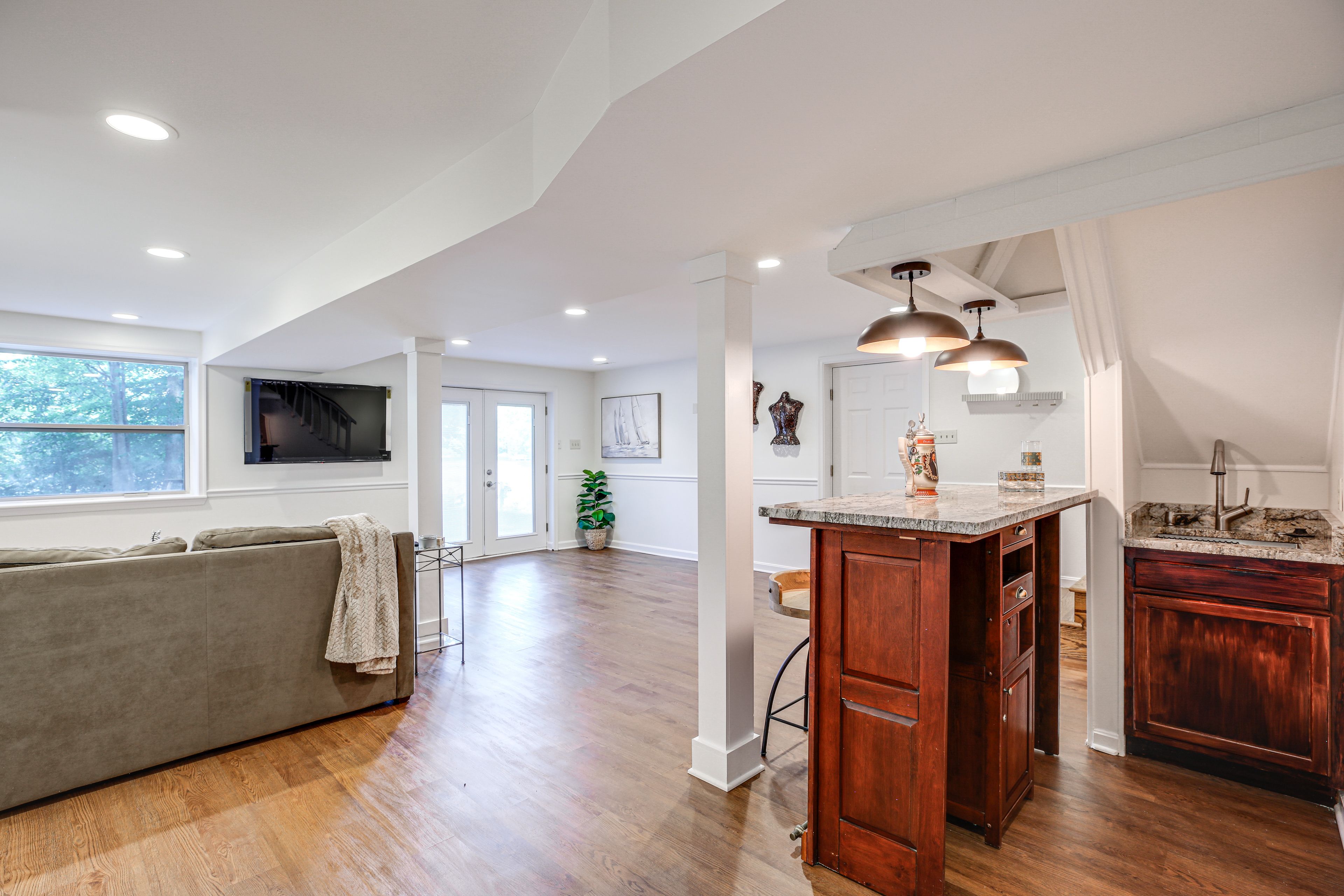 Basement | Lower Level | Wet Bar | Smart TV | Queen Sleeper Sofa