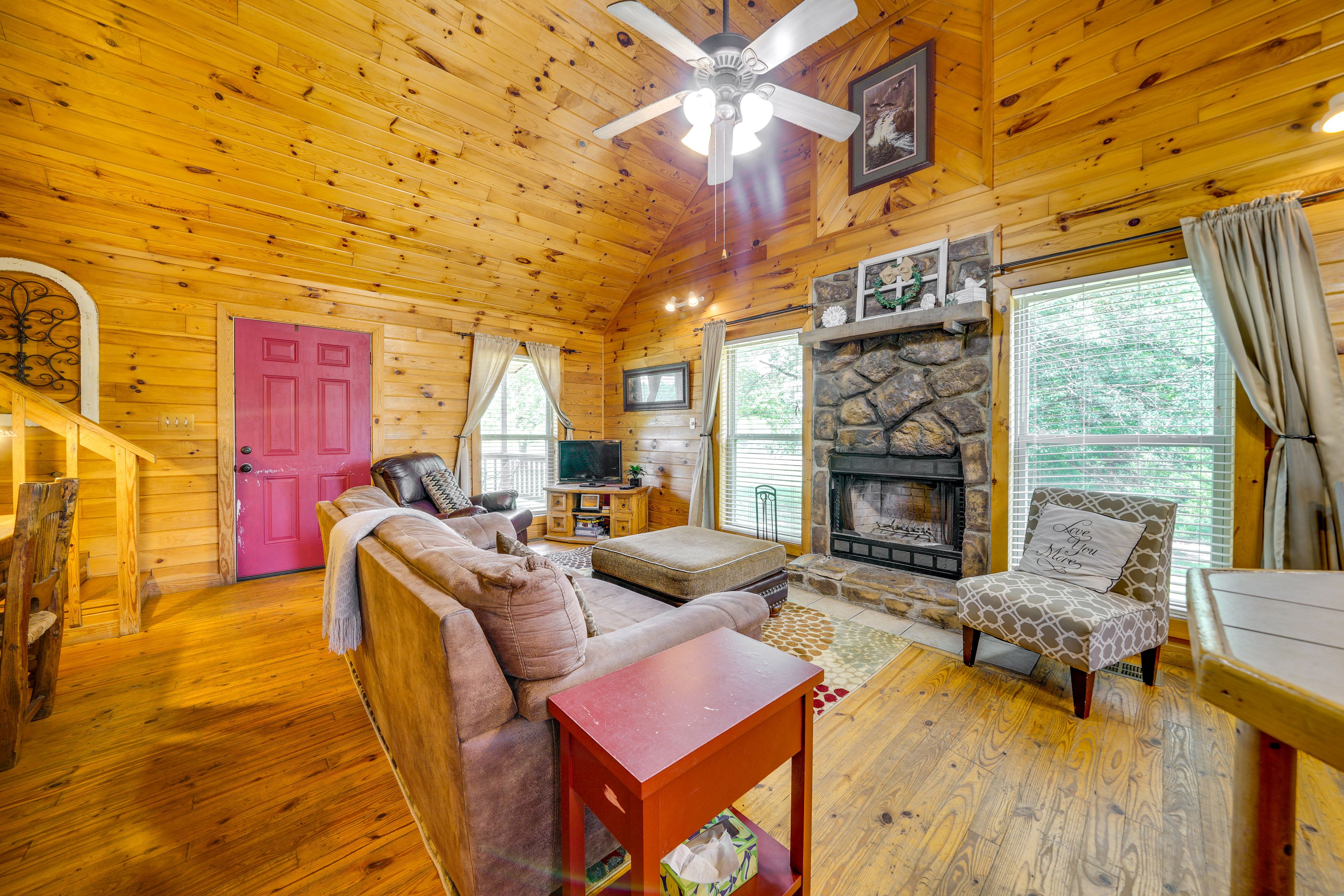 Living Room | Fireplace (Wood Not Provided) | Queen Sleeper Sofa | 1st Floor