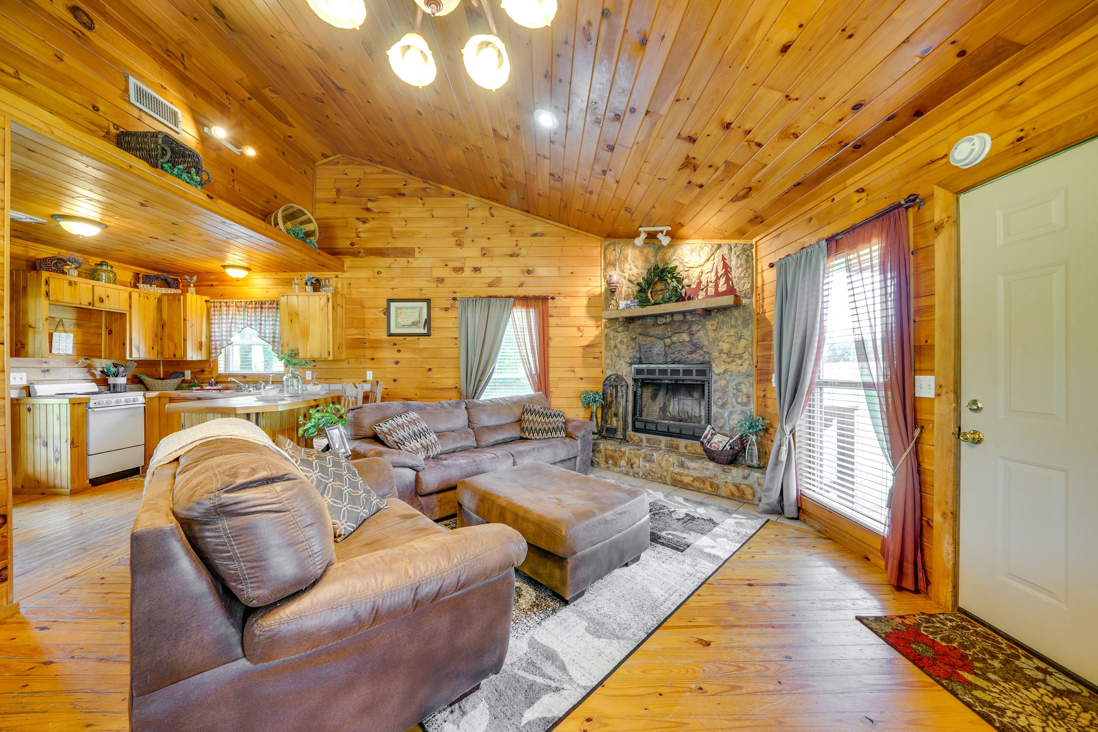 Smithville Vacation Rental | Studio | 1BA | 640 Sq Ft | 5 Steps to Access