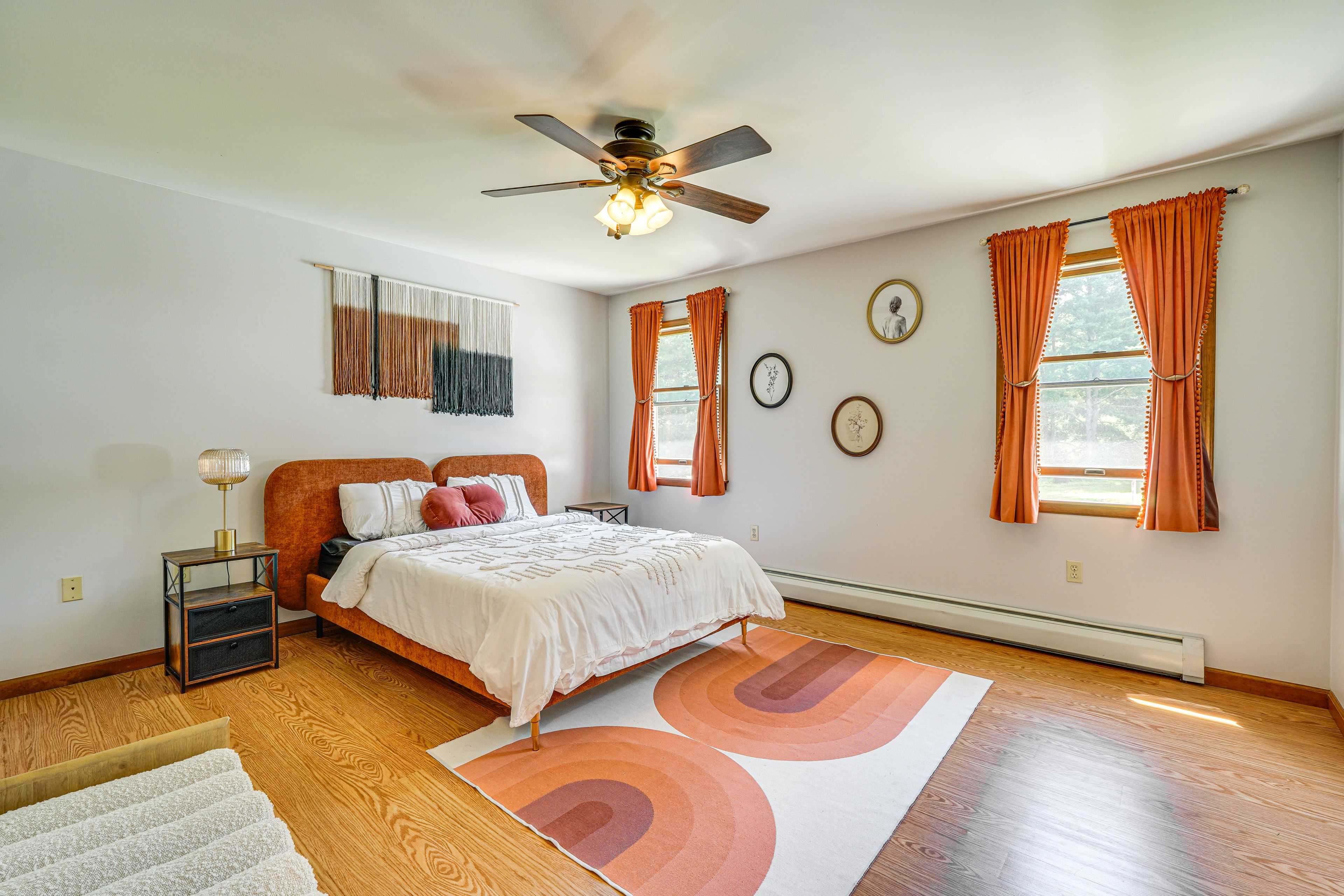 Bedroom 1 | Queen Bed | 2nd Floor