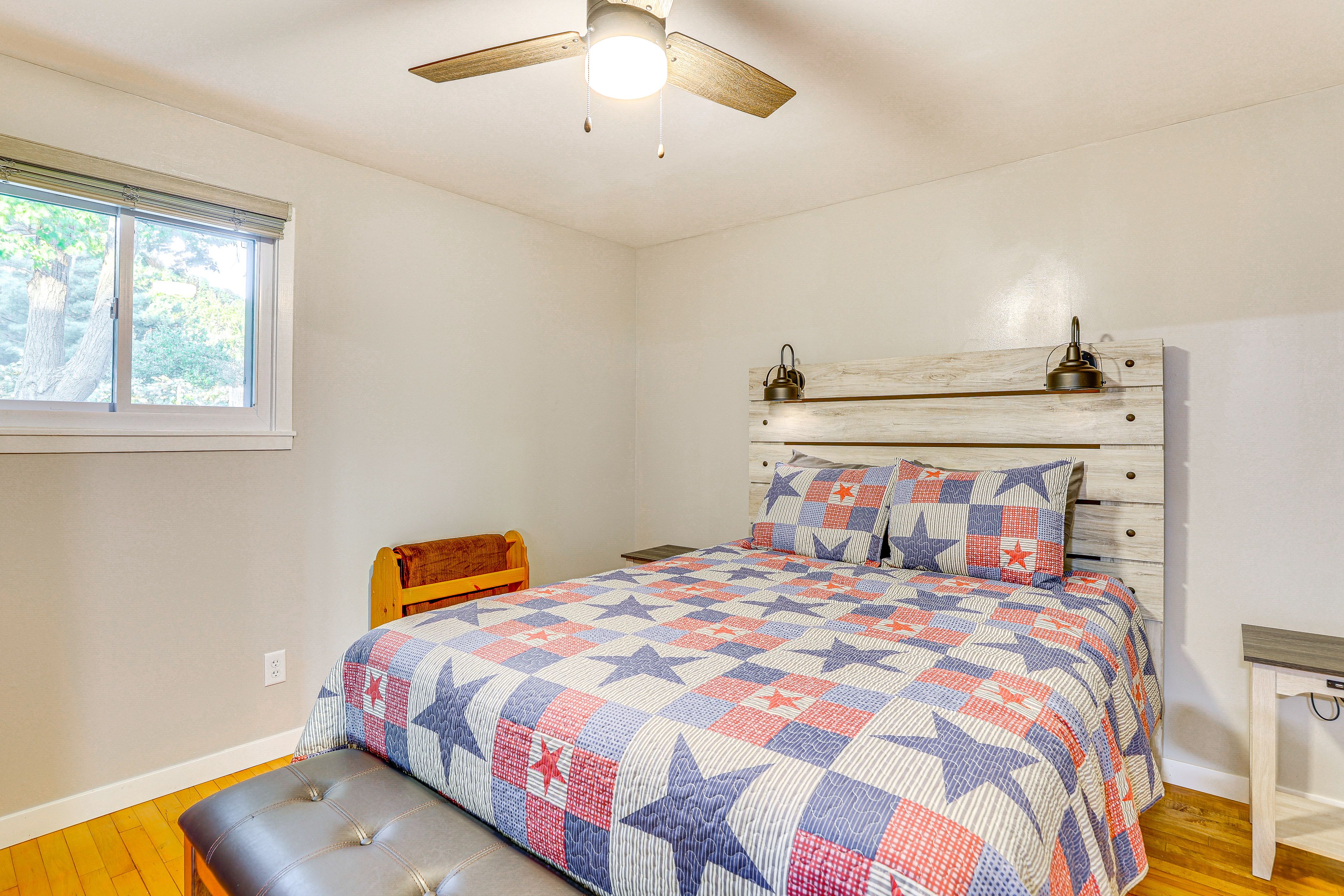 Bedroom 1 | Queen Bed | Linens Provided | Main Level