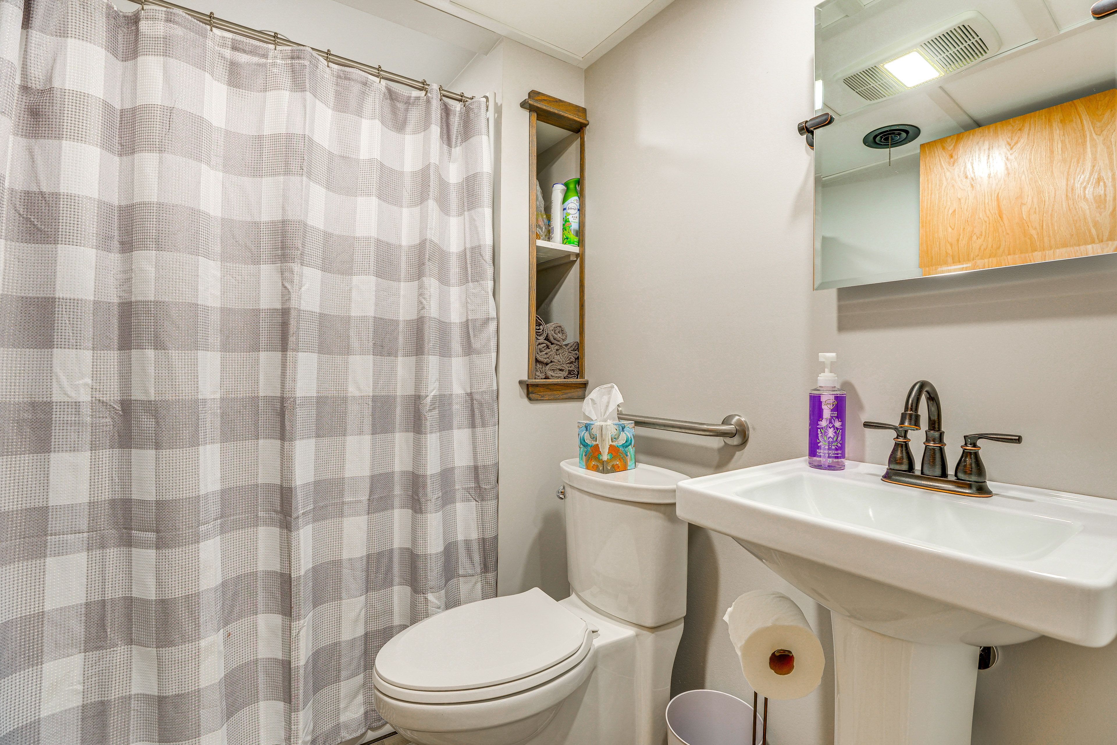 Bathroom | Lower Level