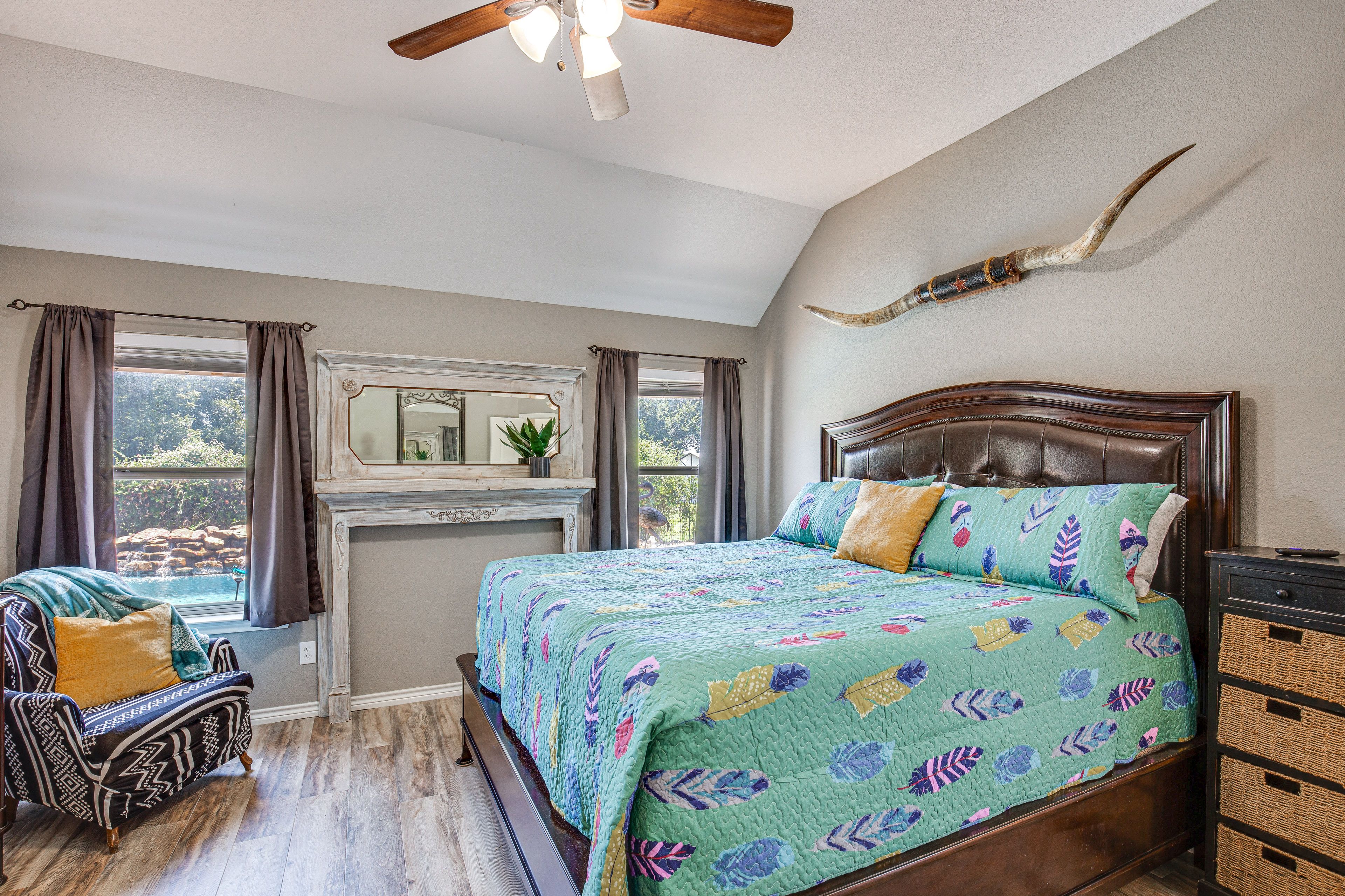 Bedroom 1 | King Bed | En-Suite Bathroom
