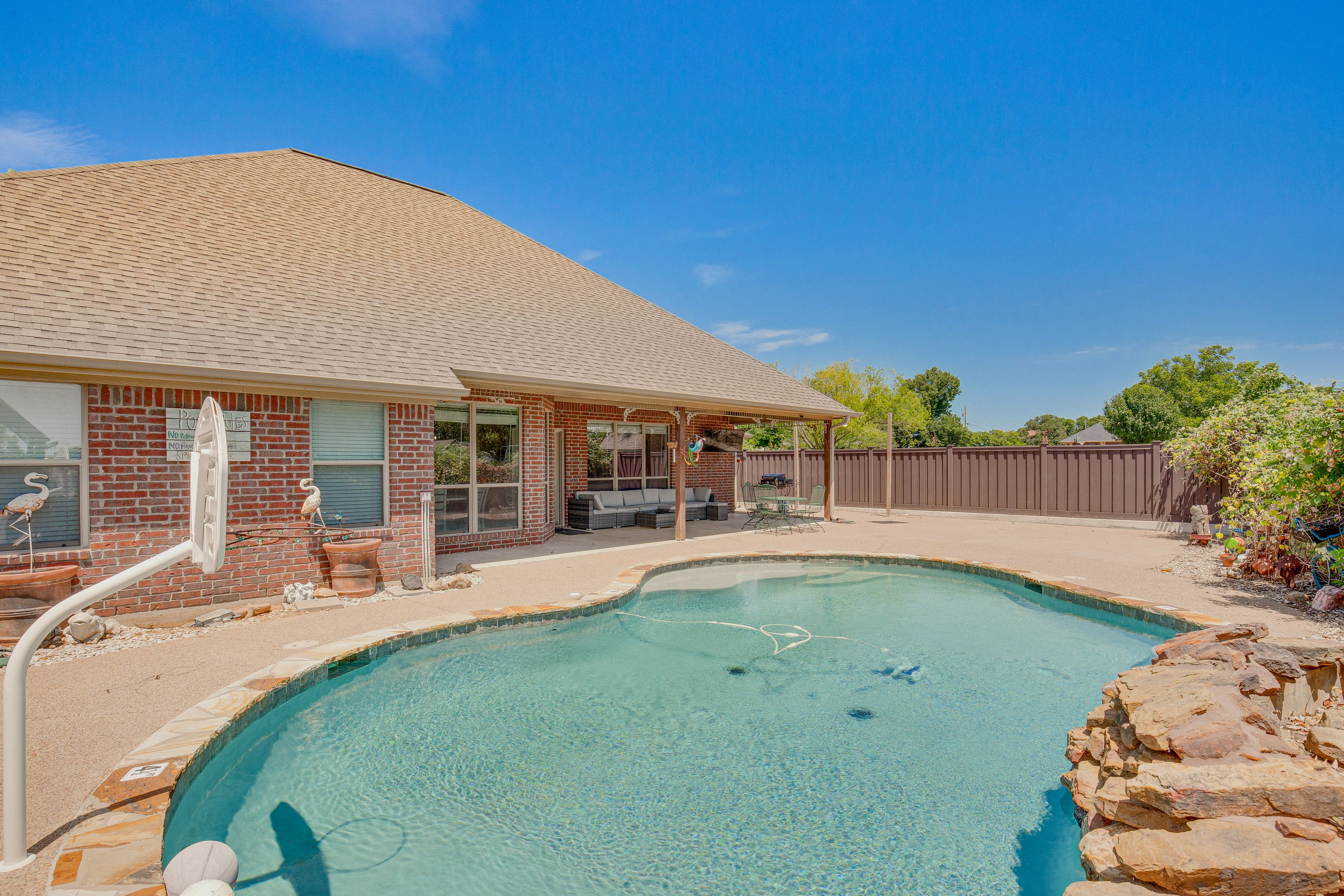 Private Outdoor Pool