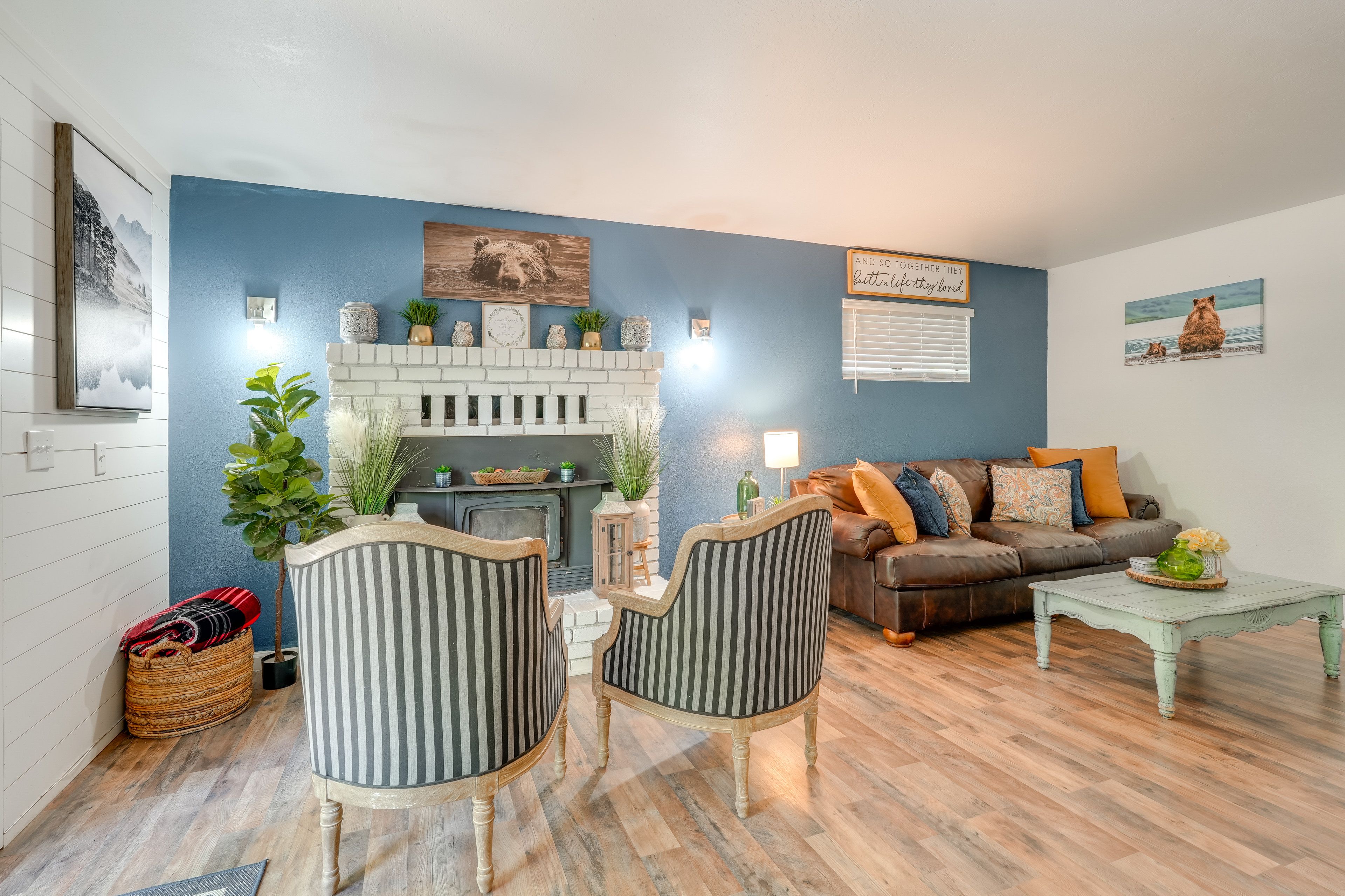 Family Room | Smart TV | Board Games