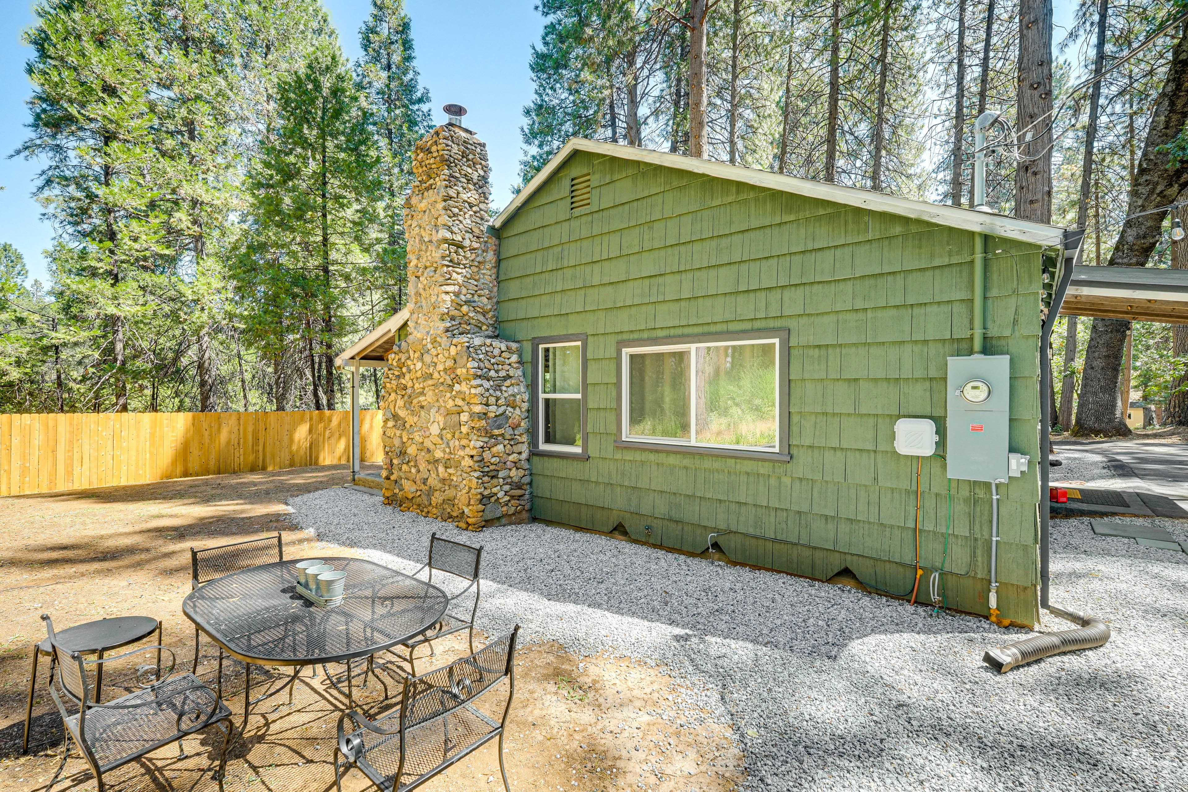 Cabin Exterior | Dining Area