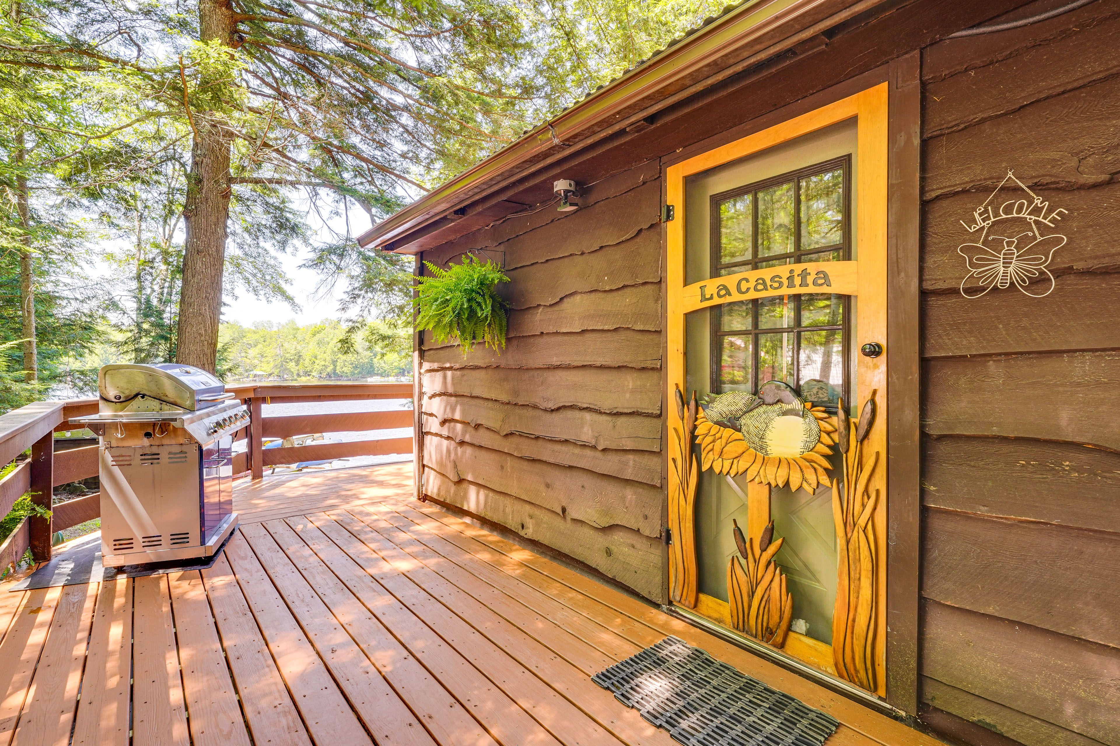 Private Deck | Gas Grill