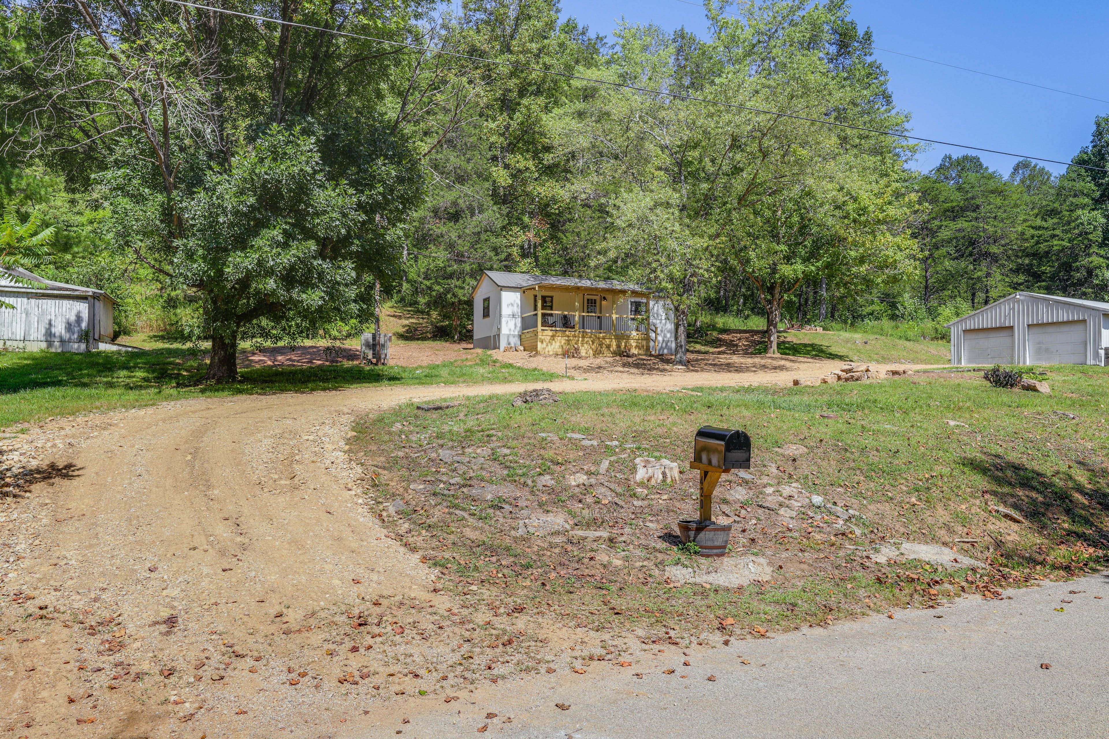 Parking | Gravel Driveway (3 Vehicles) | RV/Trailer Parking
