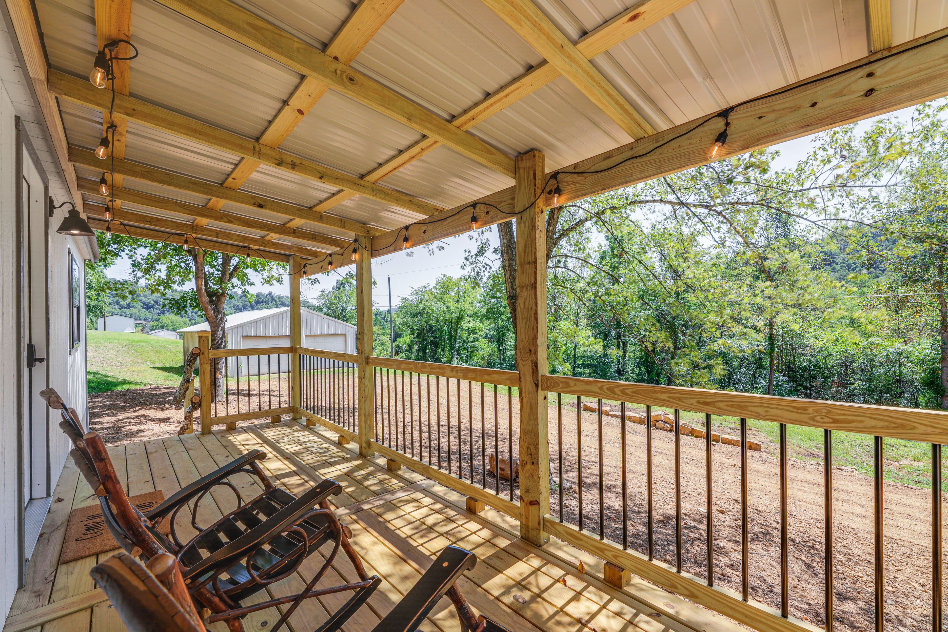 Private Deck | Outdoor Seating