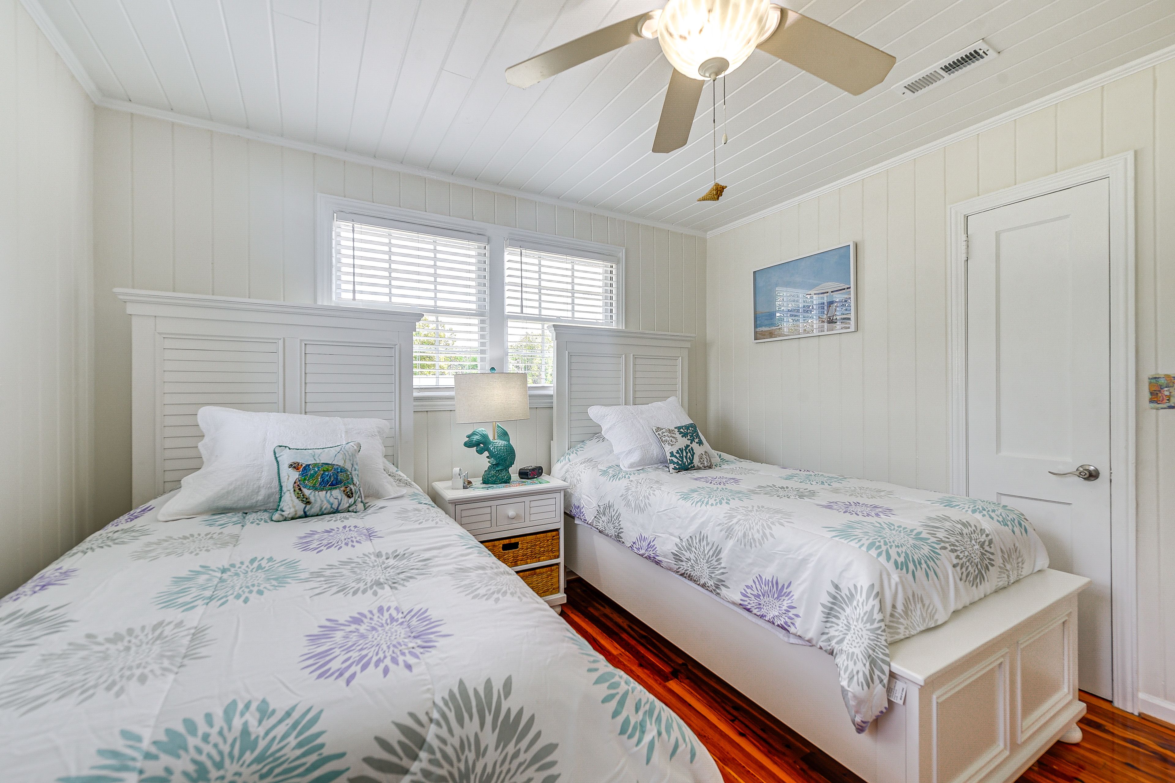 Bedroom 2 | 2 Twin Beds
