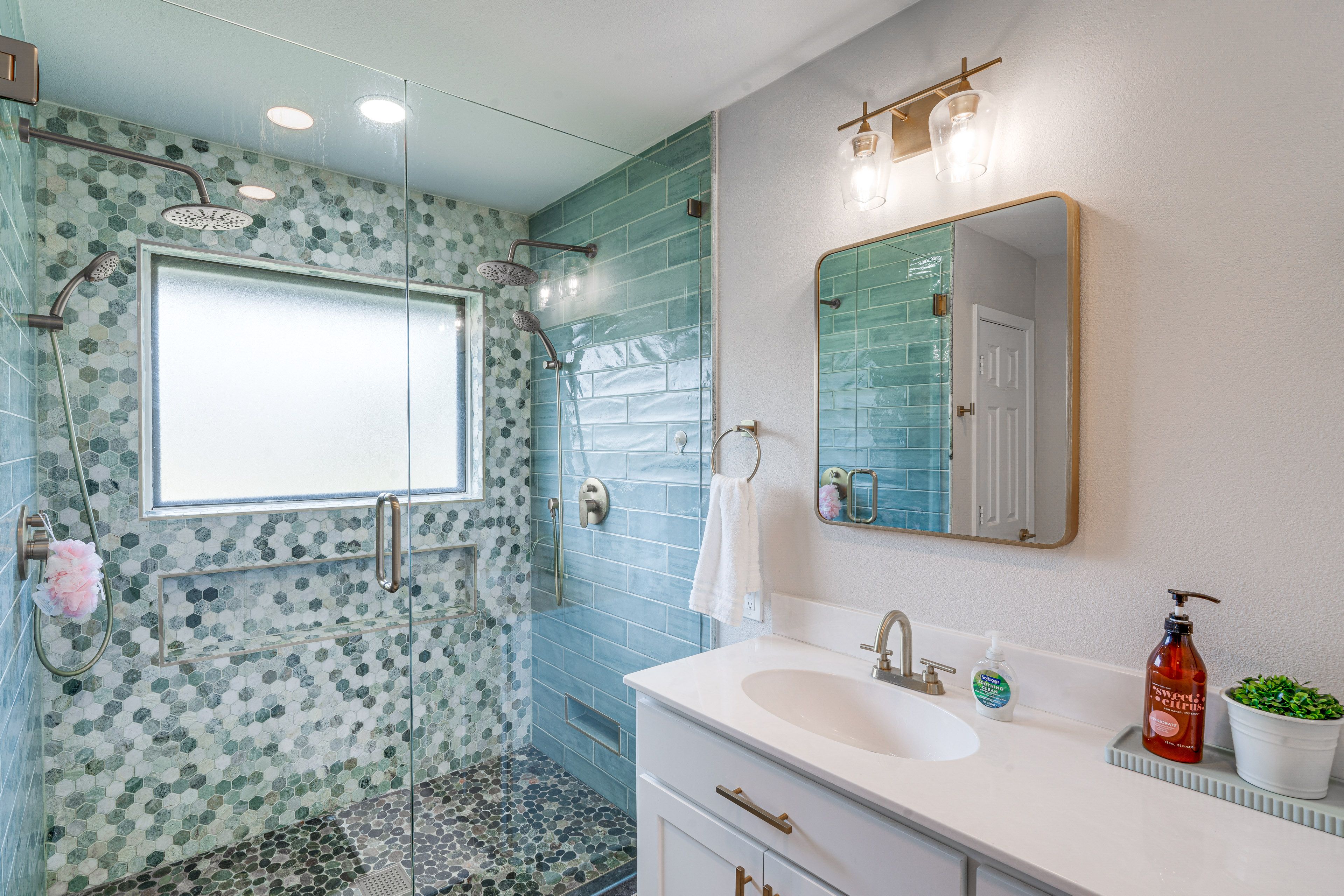 Full Bathroom | Walk-In Shower