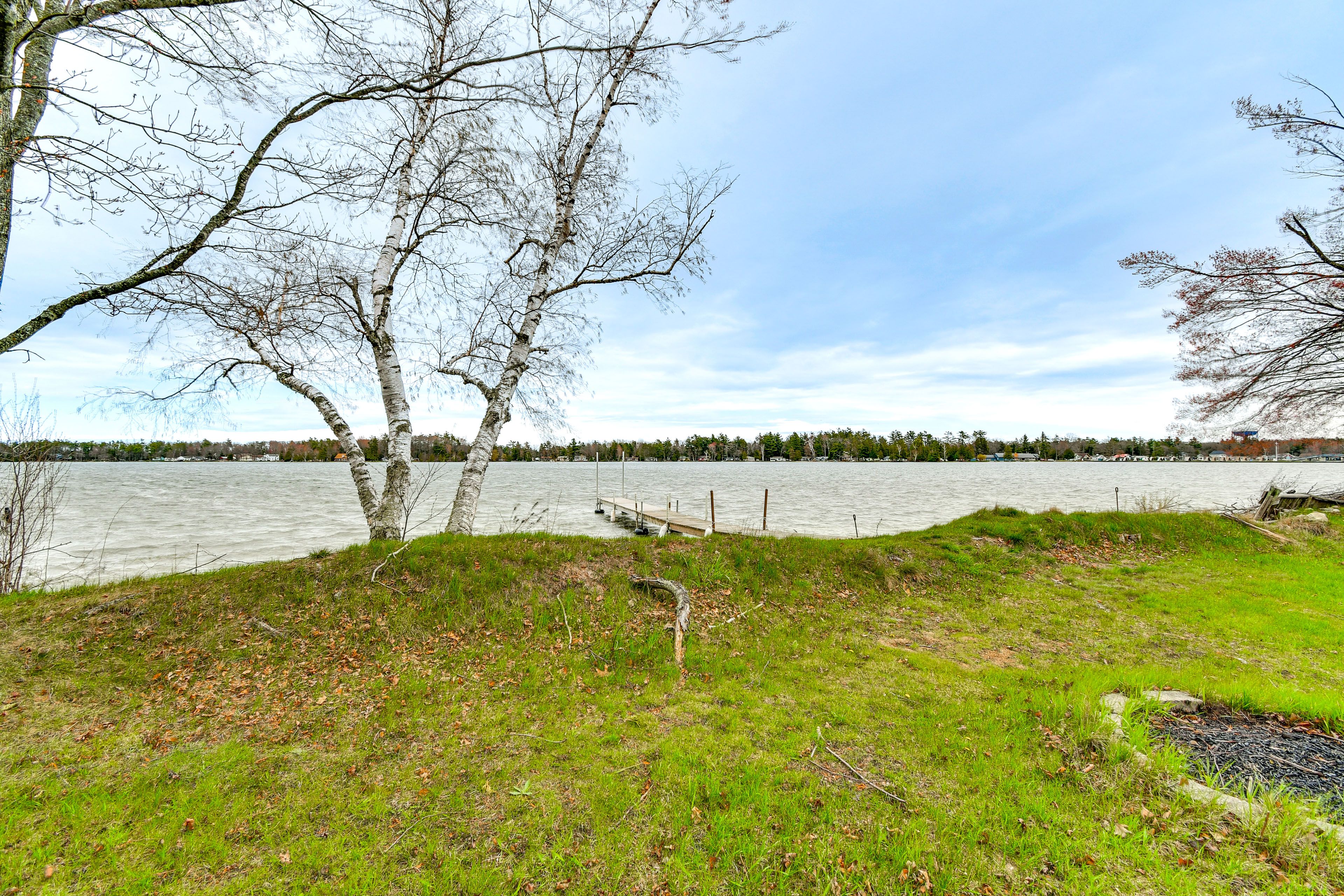 House Exterior | Cedar Lake Views & Access | Private Dock | Beach Chairs
