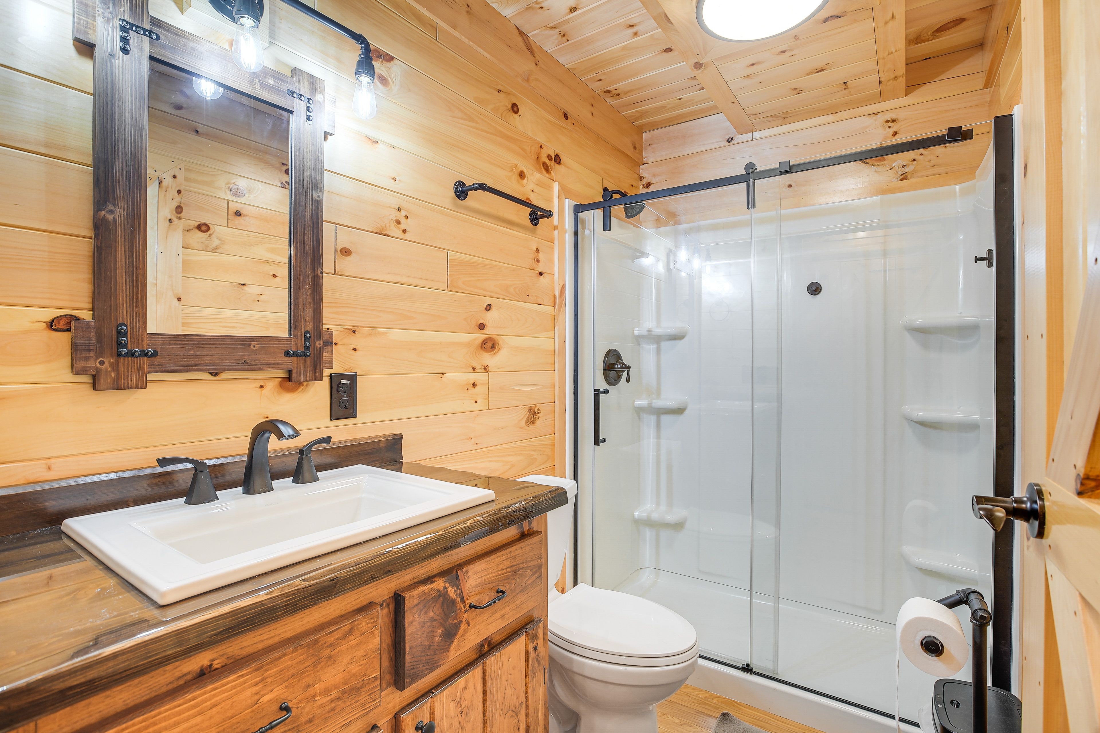 Full Bathroom | 1st Floor | Walk-In Shower