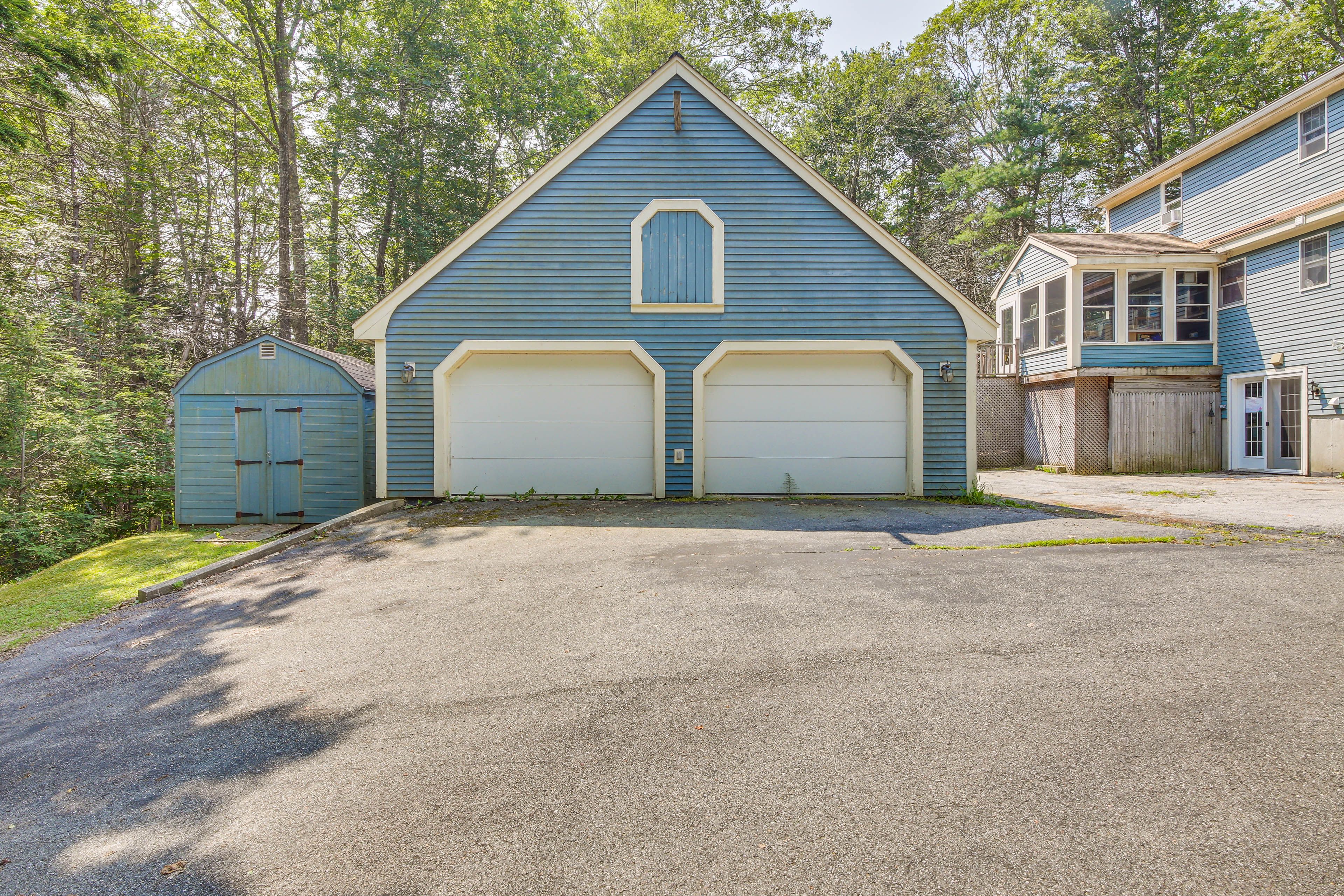 Parking | Driveway (1 Vehicle)