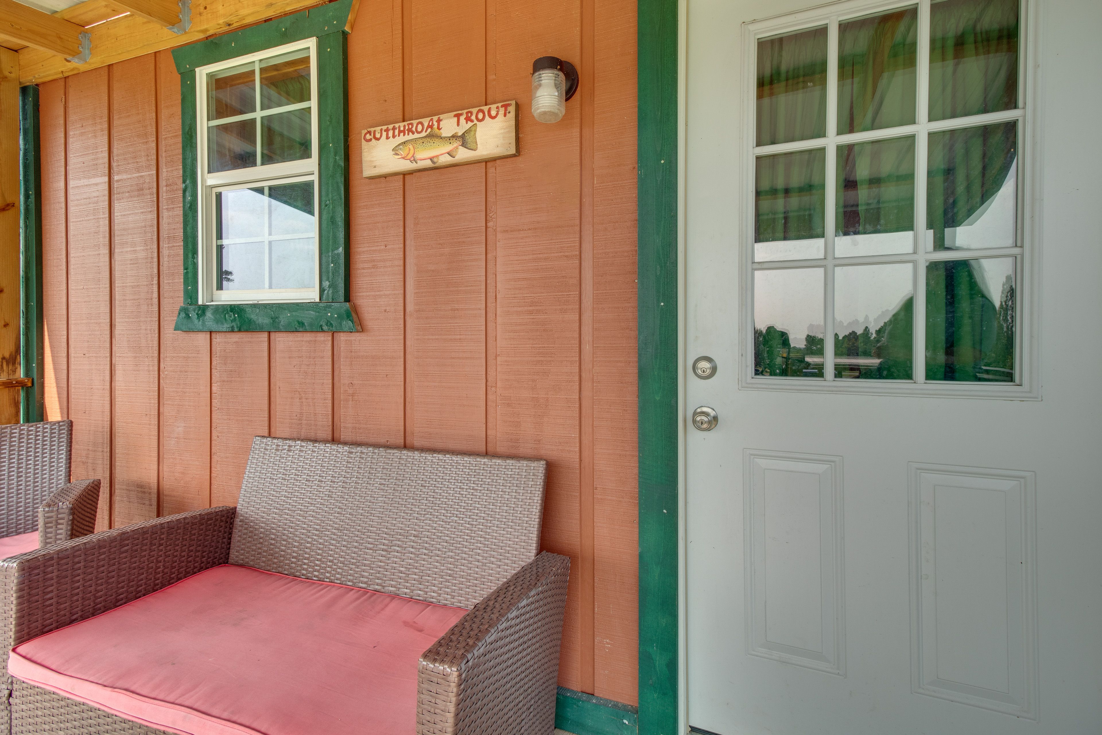 Covered Deck | Front Entry