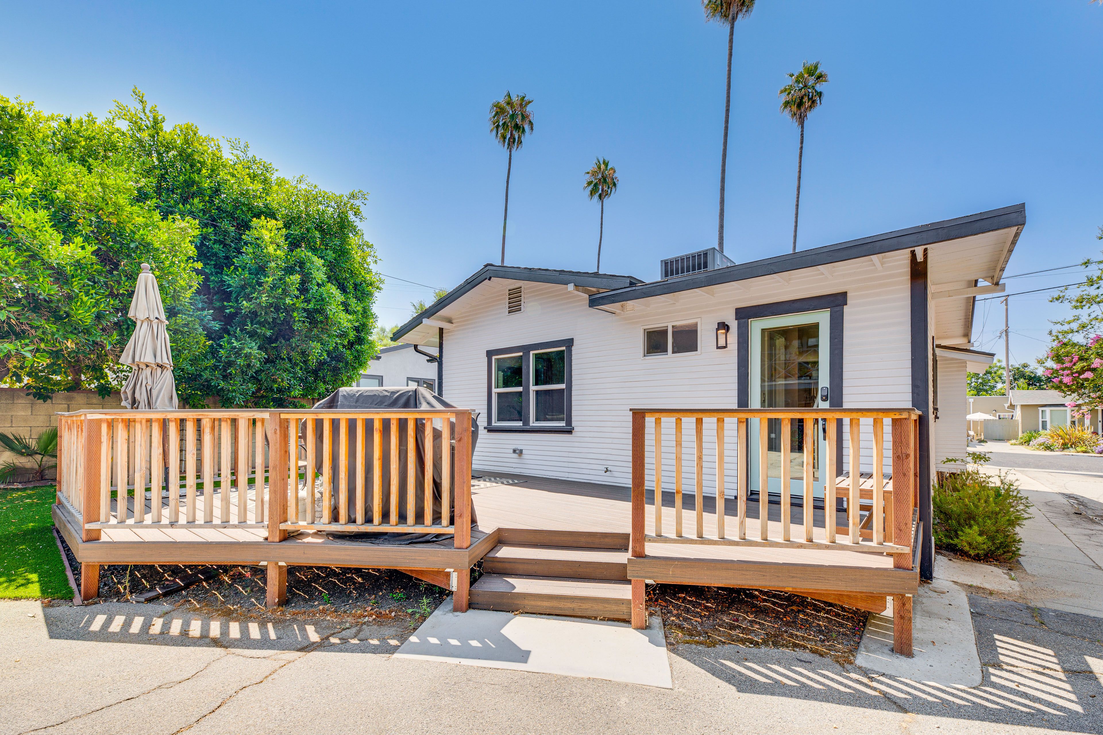 Deck | Gas Grill | Dining Area