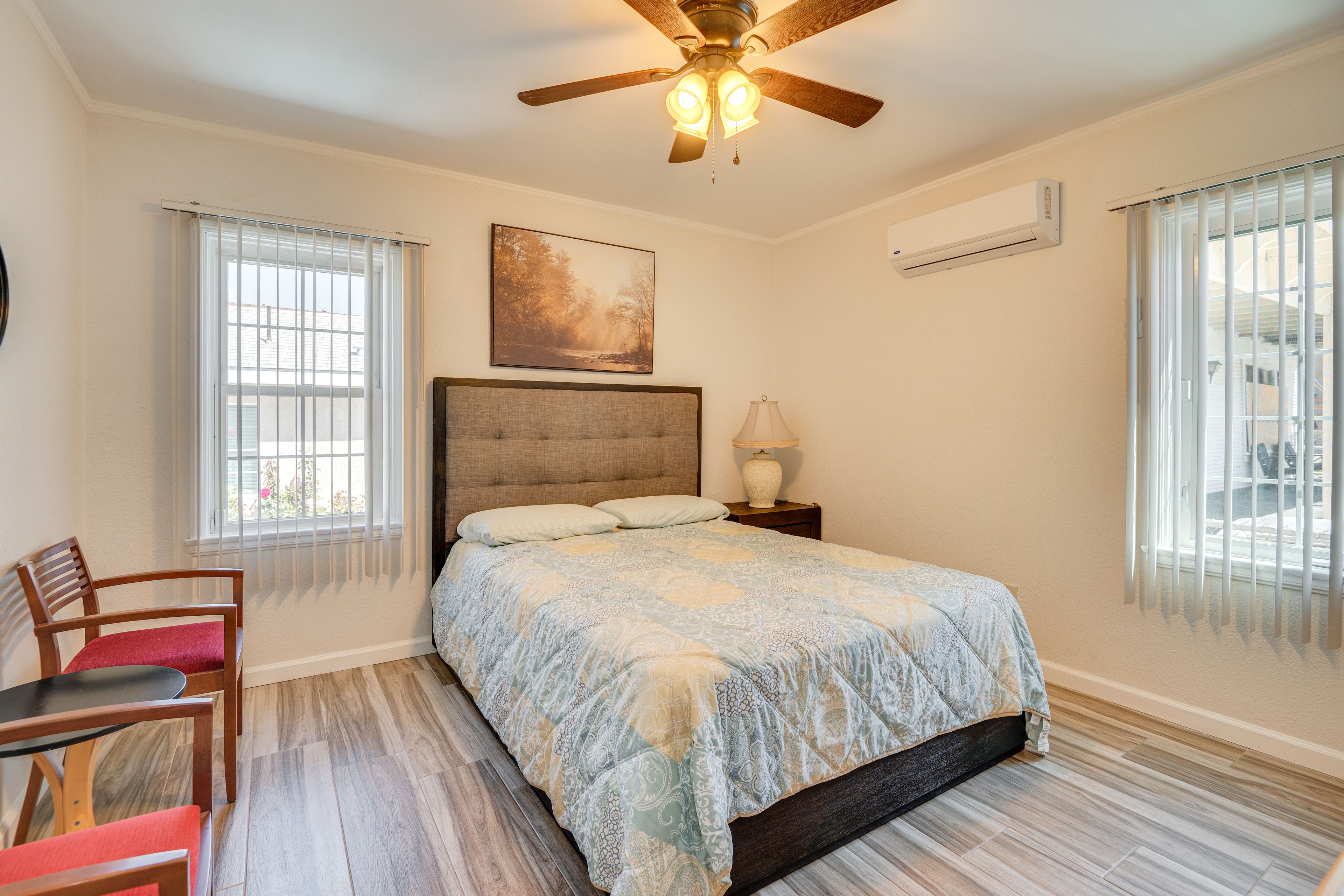 Bedroom 2 | Queen Bed | Smart TV