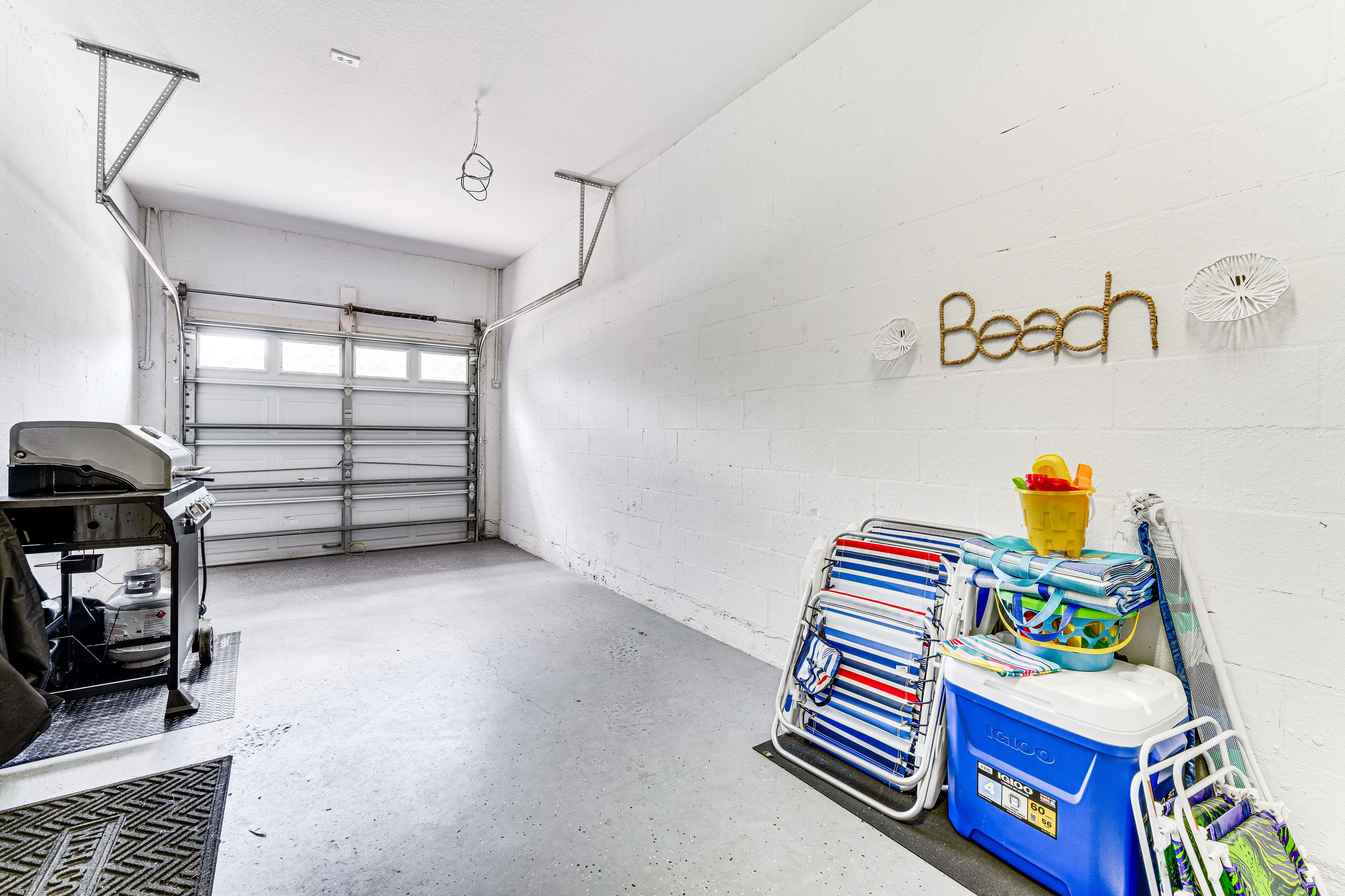Garage | Beach Chairs & Supplies