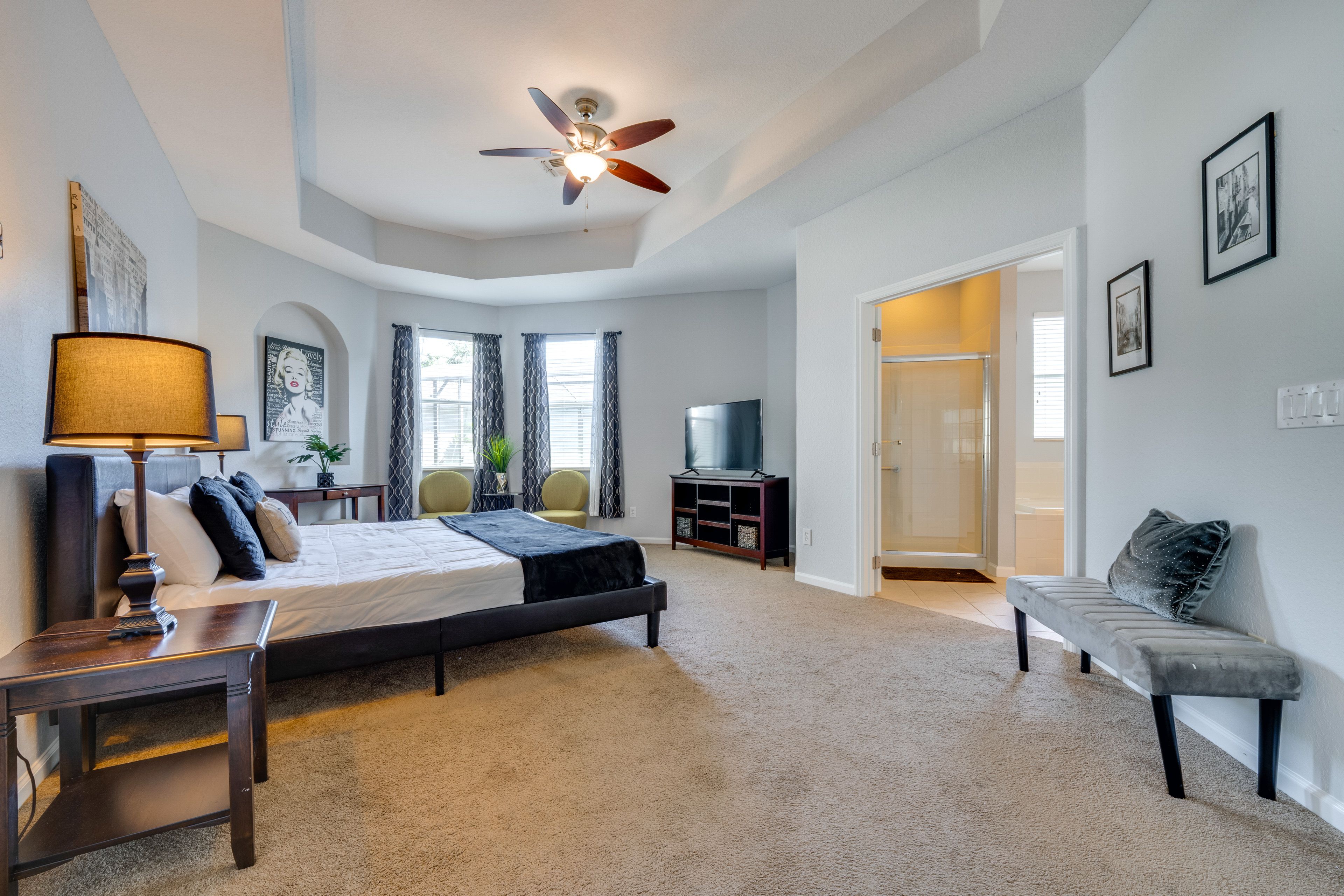 Bedroom 1 | King Bed | Linens Provided | Smart TV w/ Cable