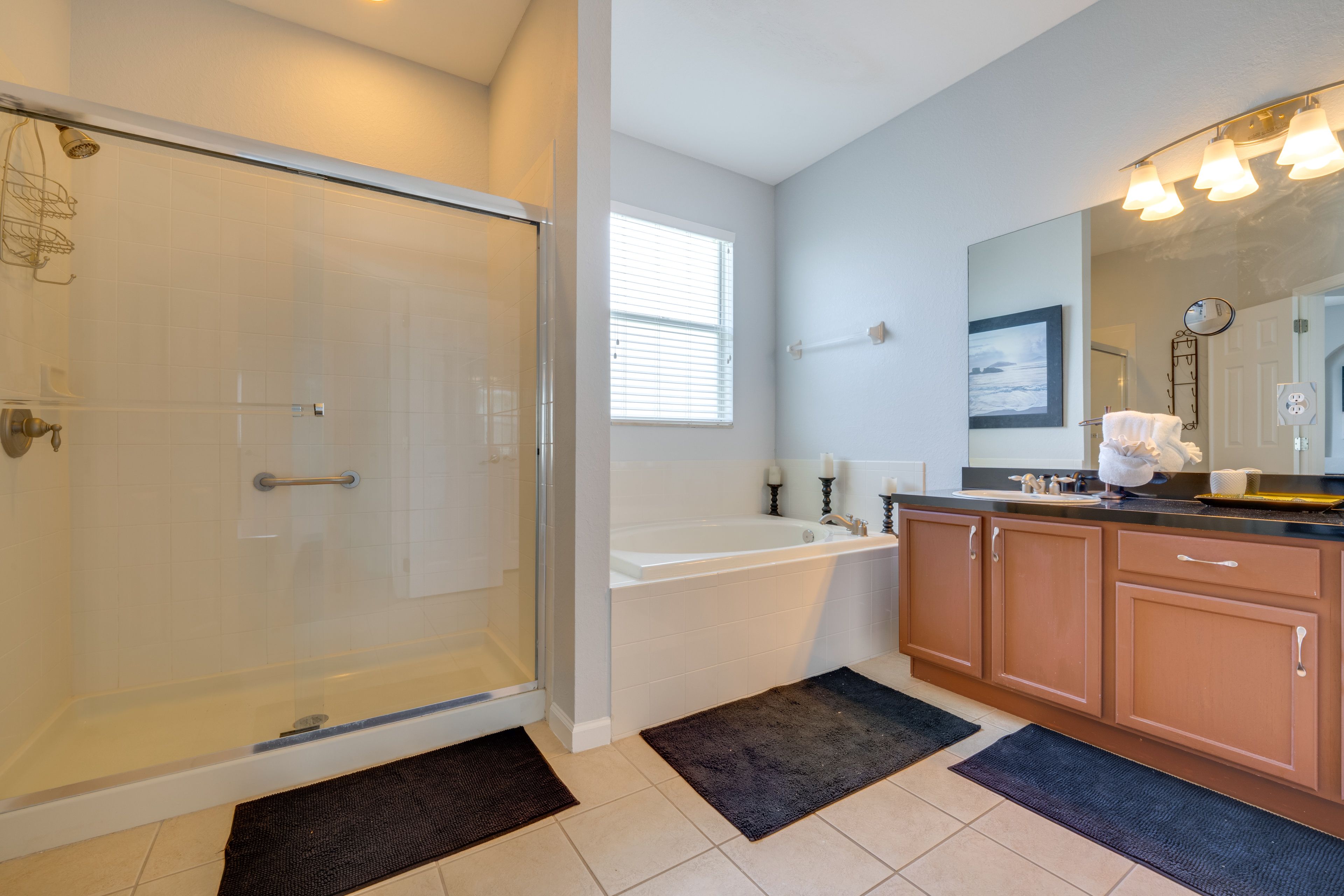 En-Suite Bathroom | Towels Provided | Complimentary Toiletries