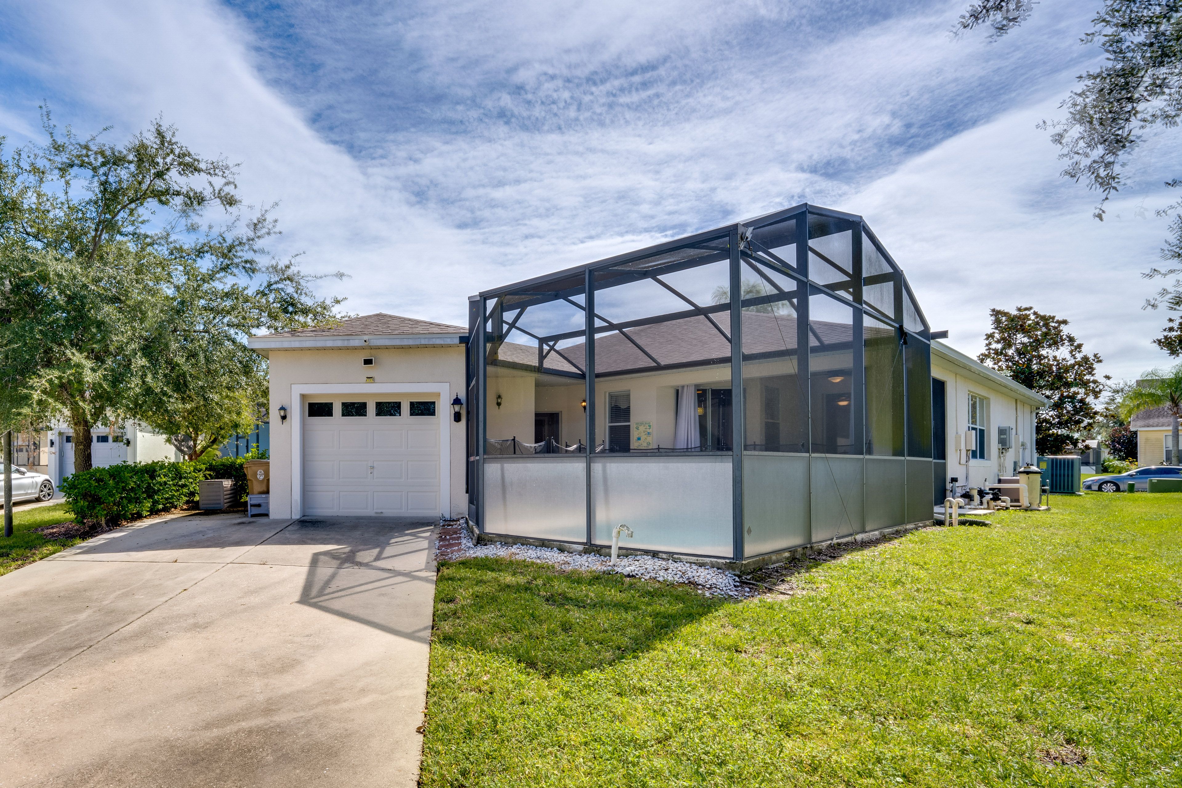 Parking | Garage (1 Vehicle) | Driveway (1 Vehicle) | Street Parking