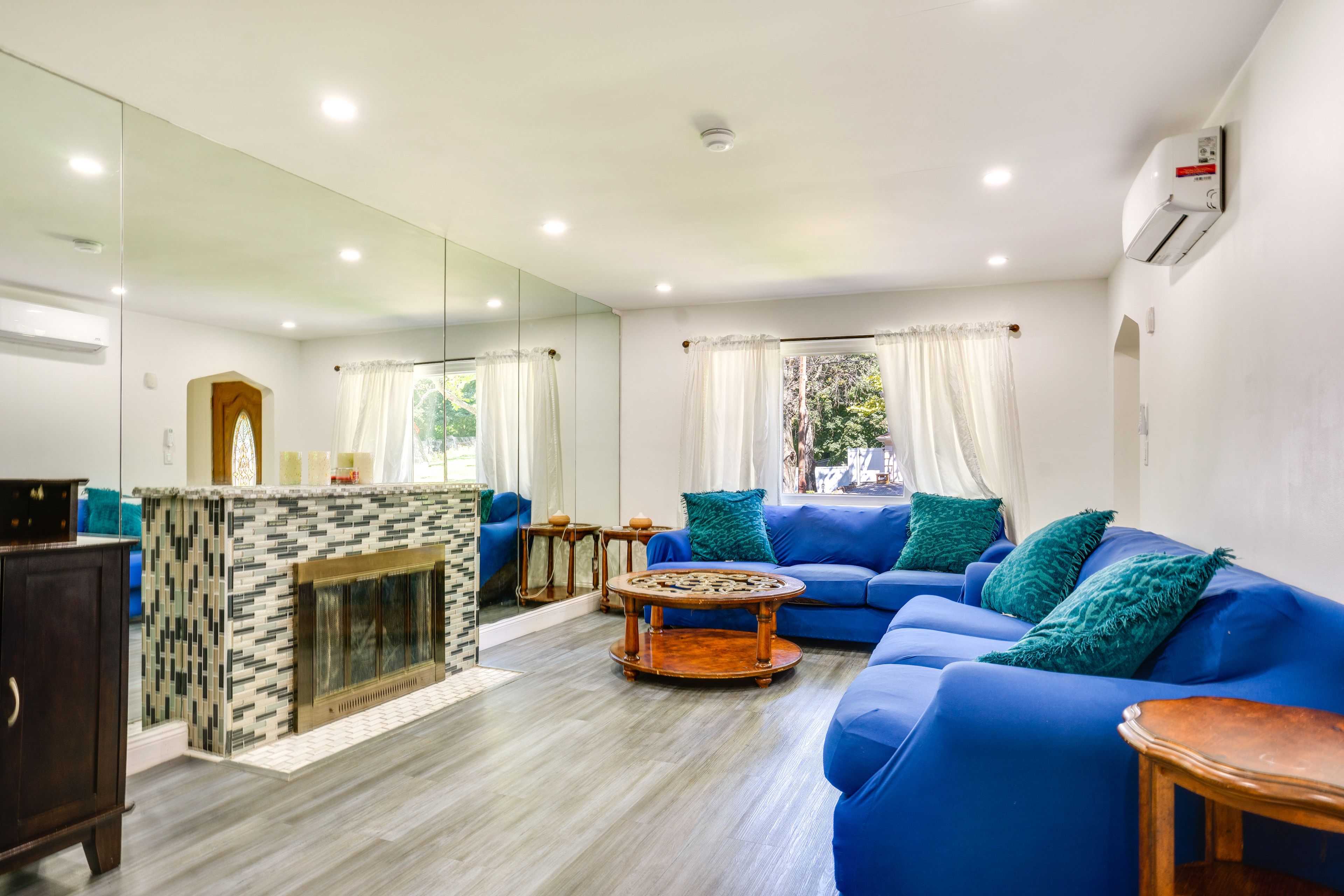 Englewood Vacation Rental | 2BR | 1BA | 1,500 Sq Ft | 3 Steps Required