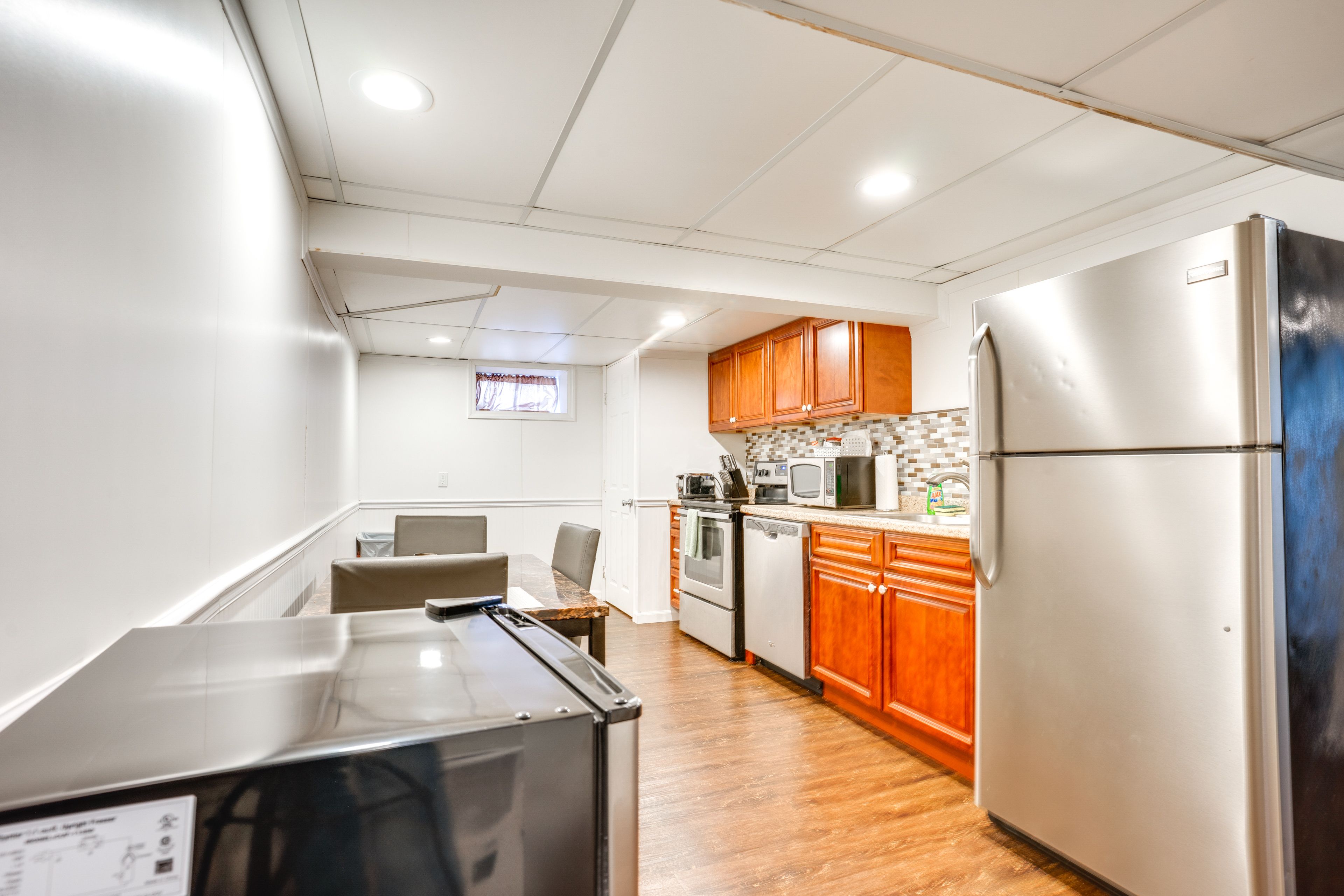 Englewood Vacation Rental | 2BR | 1BA | 1,500 Sq Ft | 2 Steps Required